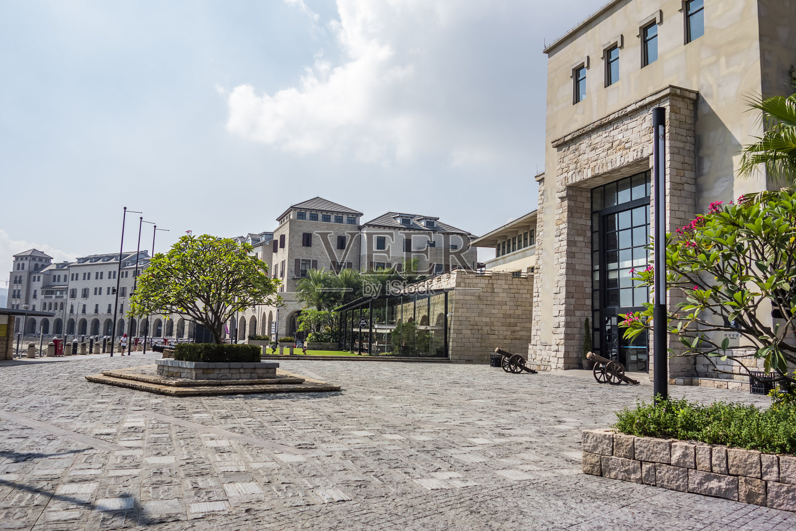 中国广东广州南沙游艇俱乐部欧式建筑照片摄影图片