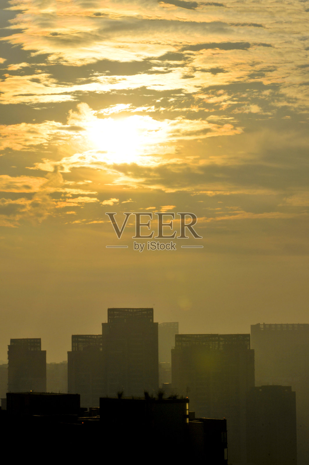 城市天际线在日出，成都，中国照片摄影图片