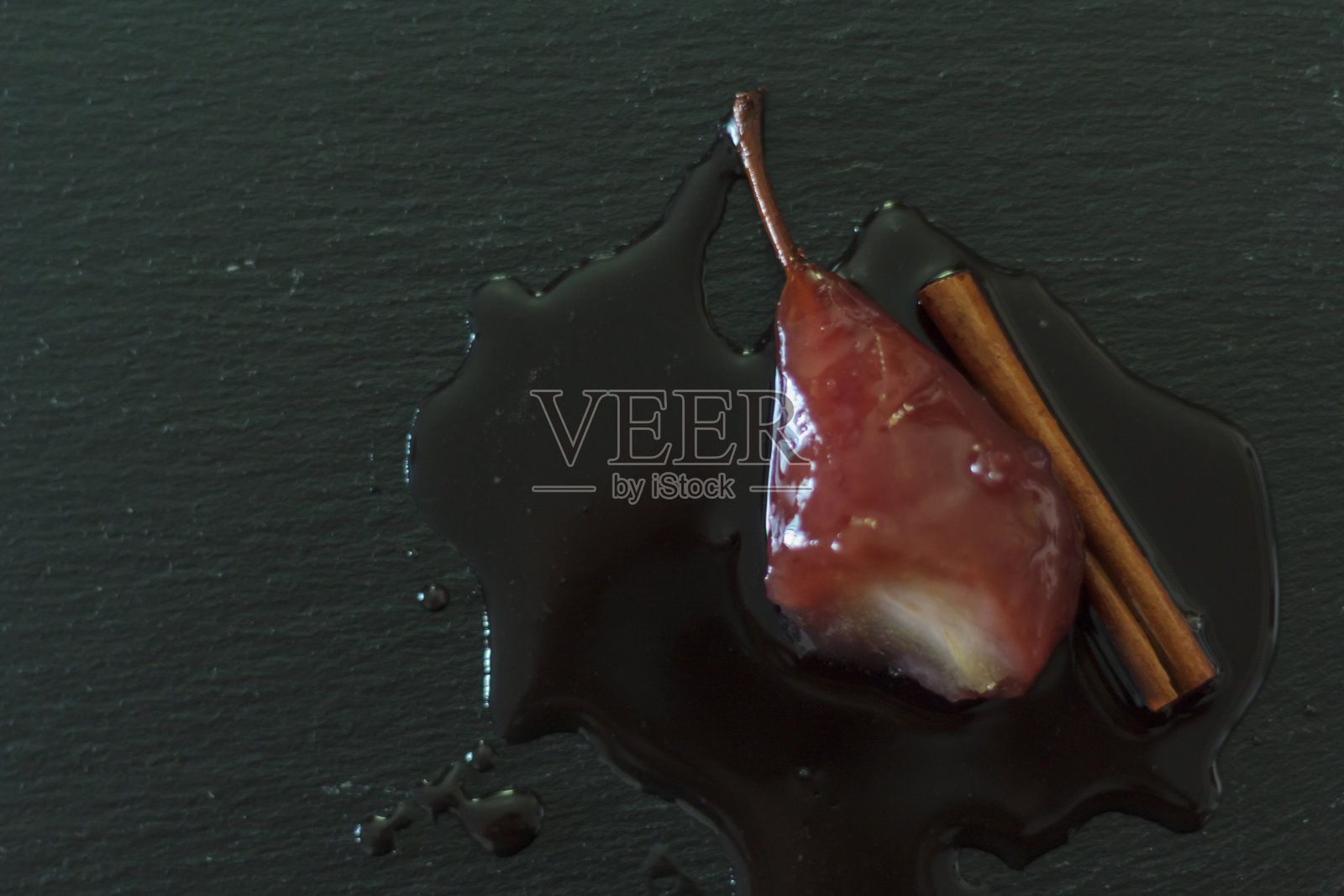 醉梨甜点少了一口照片摄影图片