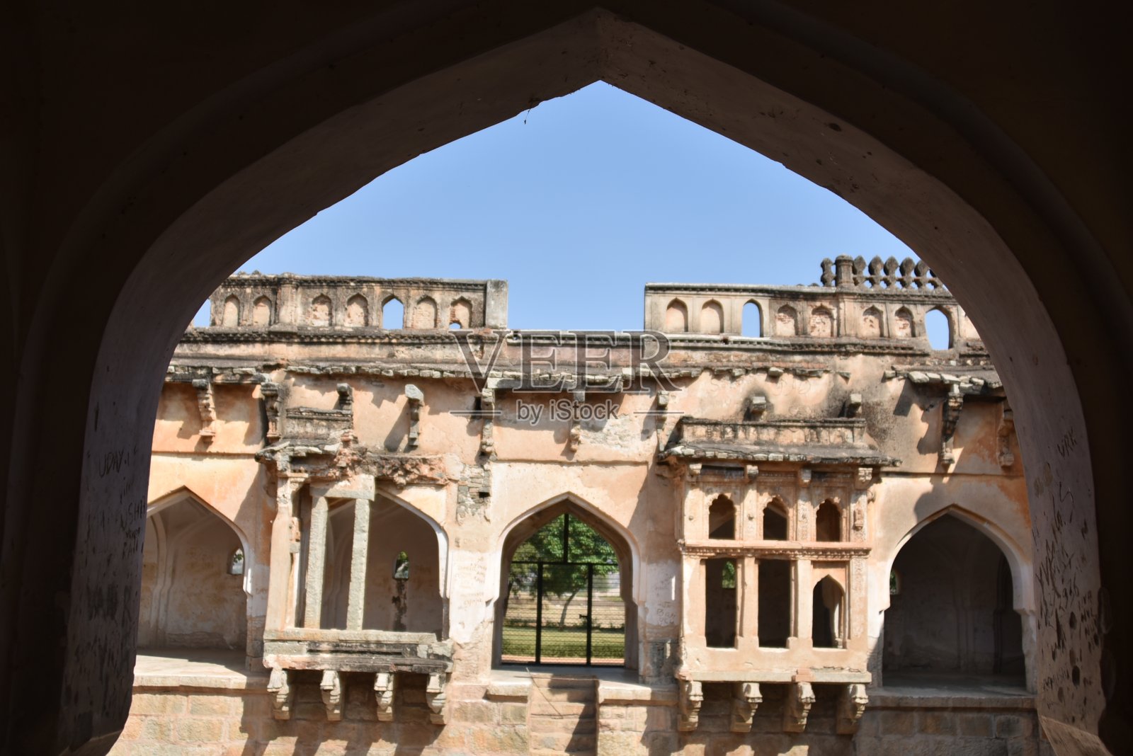 印度卡纳塔克邦，汉普比，皇后浴场照片摄影图片