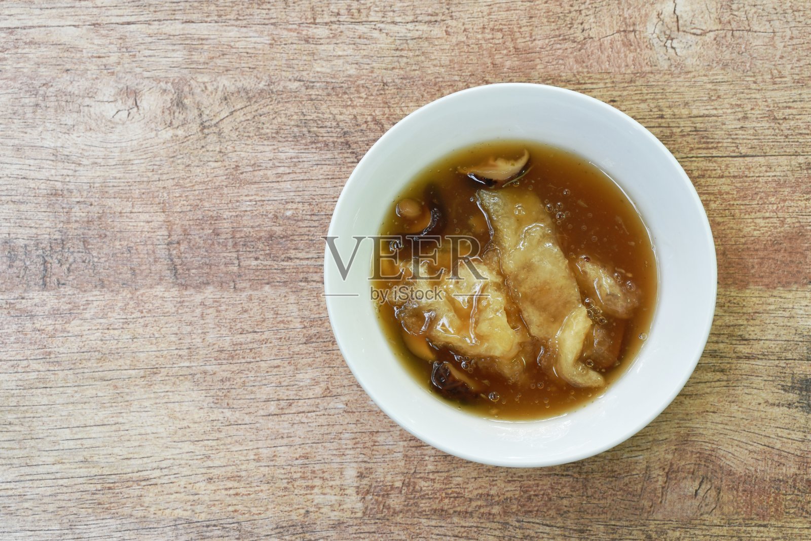 红烧鱼肚香菇照片摄影图片