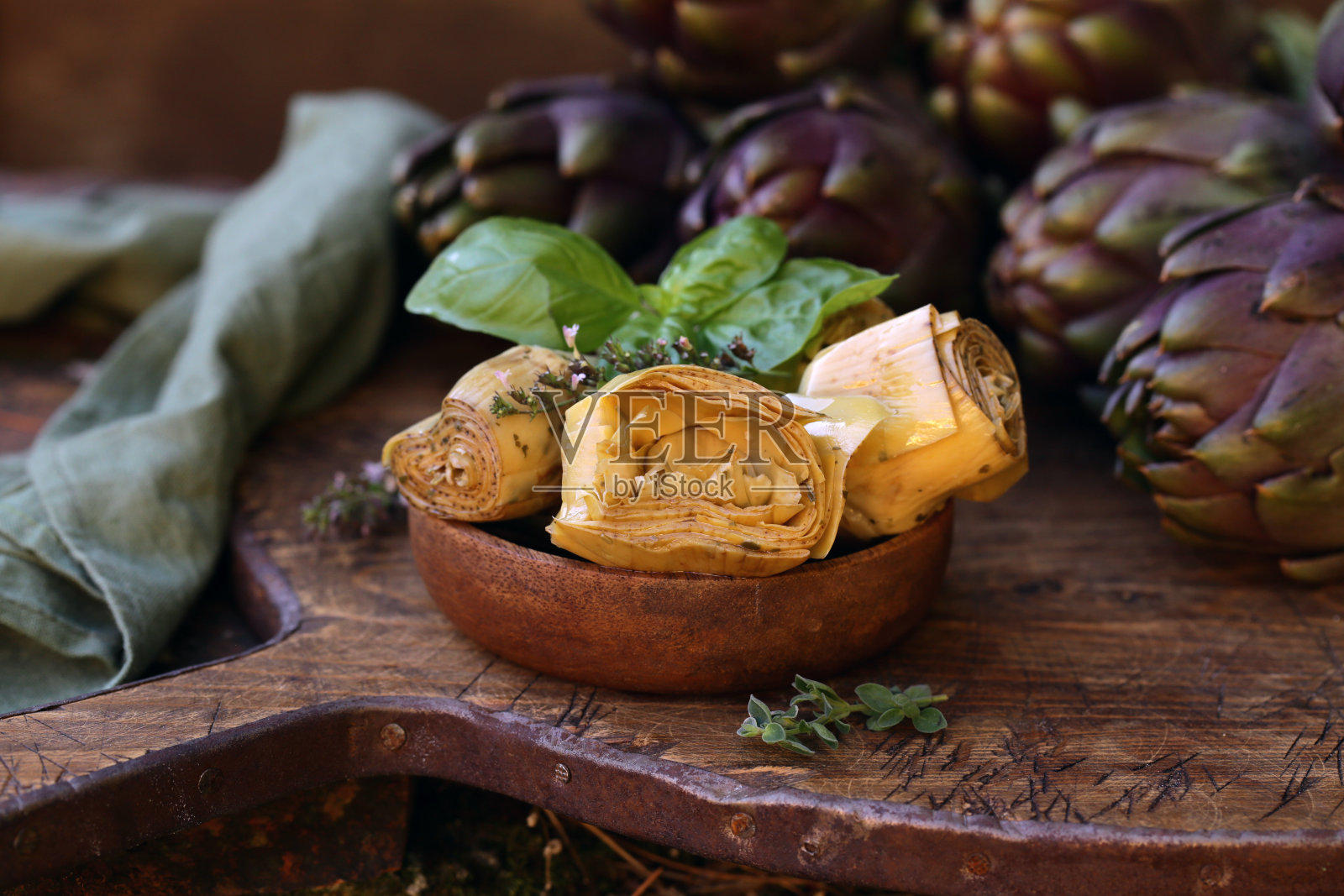 紫色蔬菜洋蓟照片摄影图片