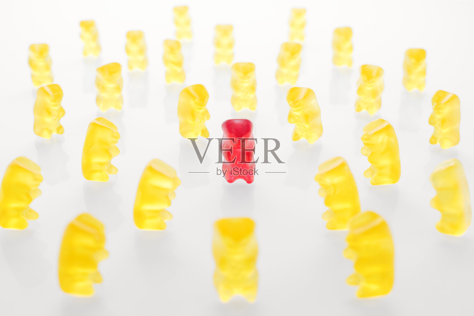 概念形象，一个人不像其他人照片摄影图片