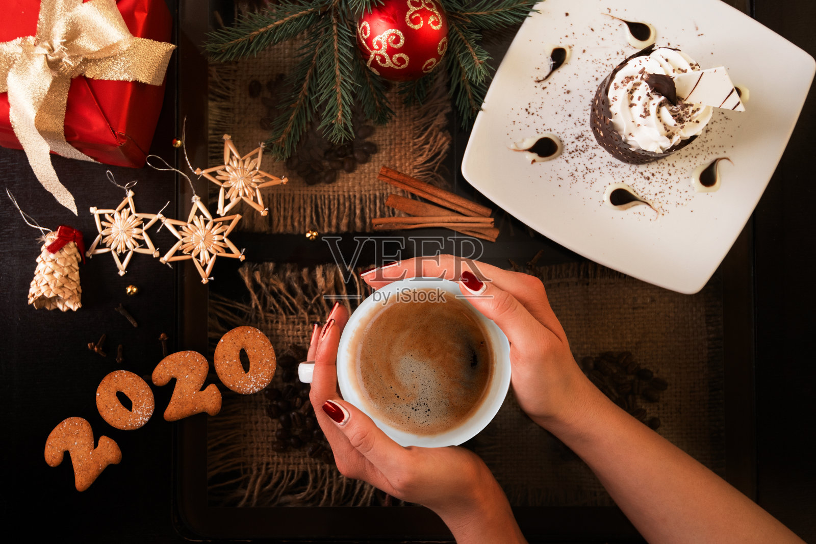 新年喝咖啡时间照片摄影图片