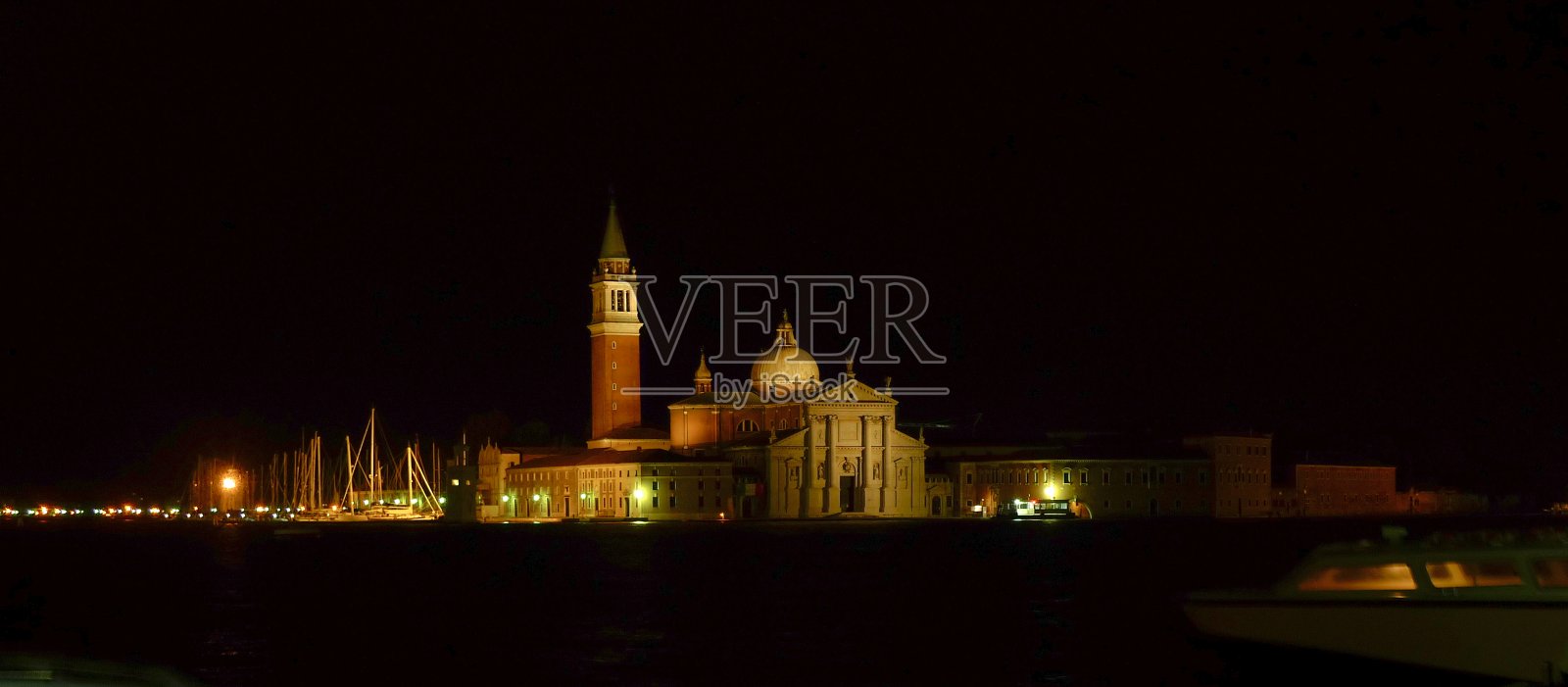 晚上在威尼斯的圣乔治·马乔雷照片摄影图片