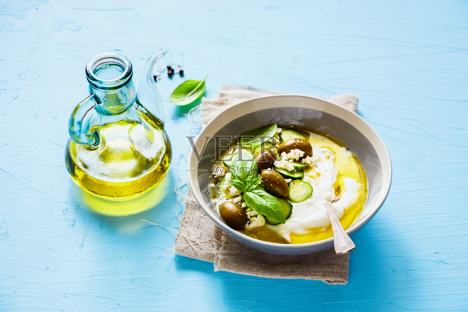 希腊橄榄酸奶照片摄影图片