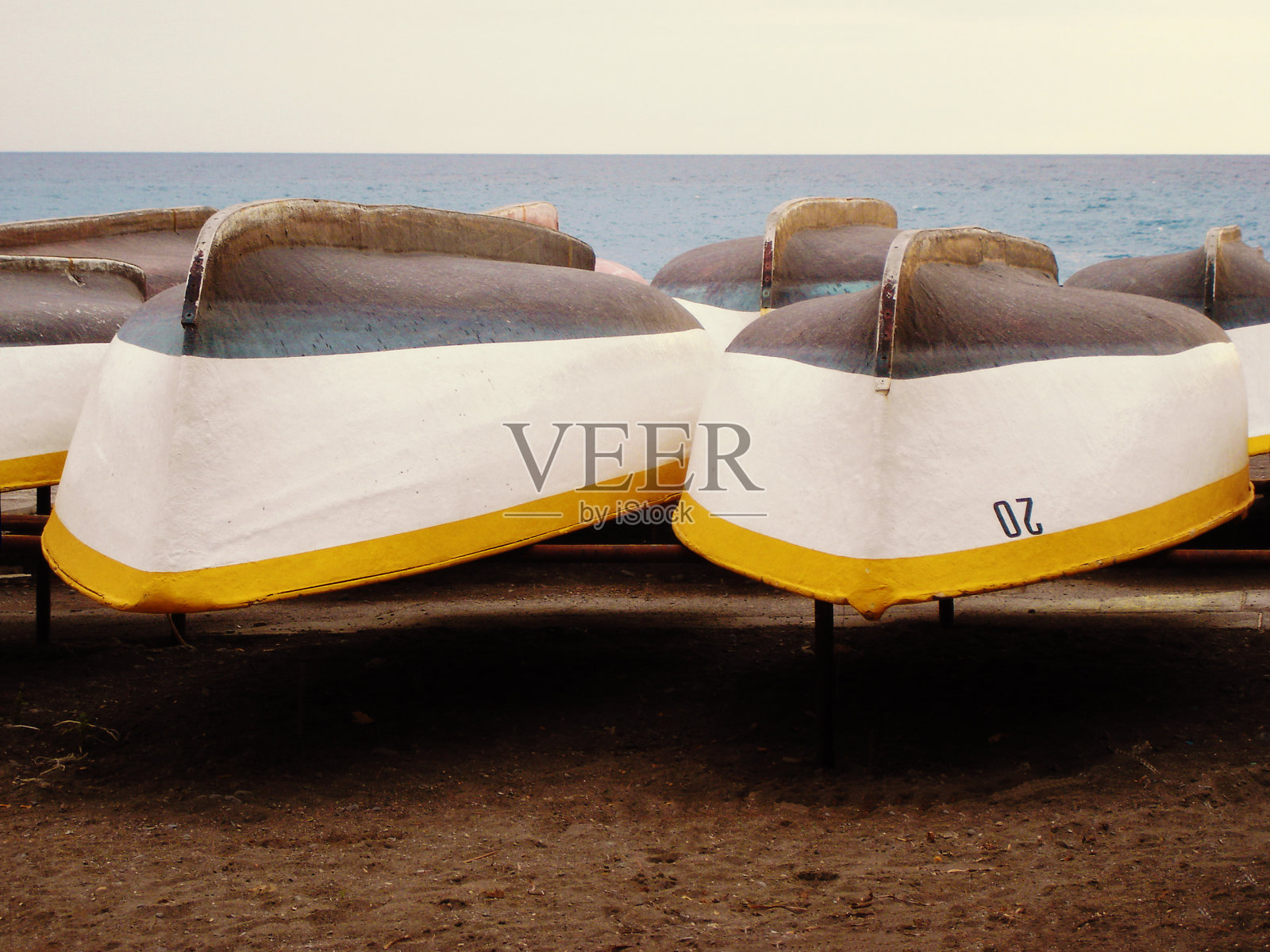 意大利波西塔诺的渔船照片摄影图片