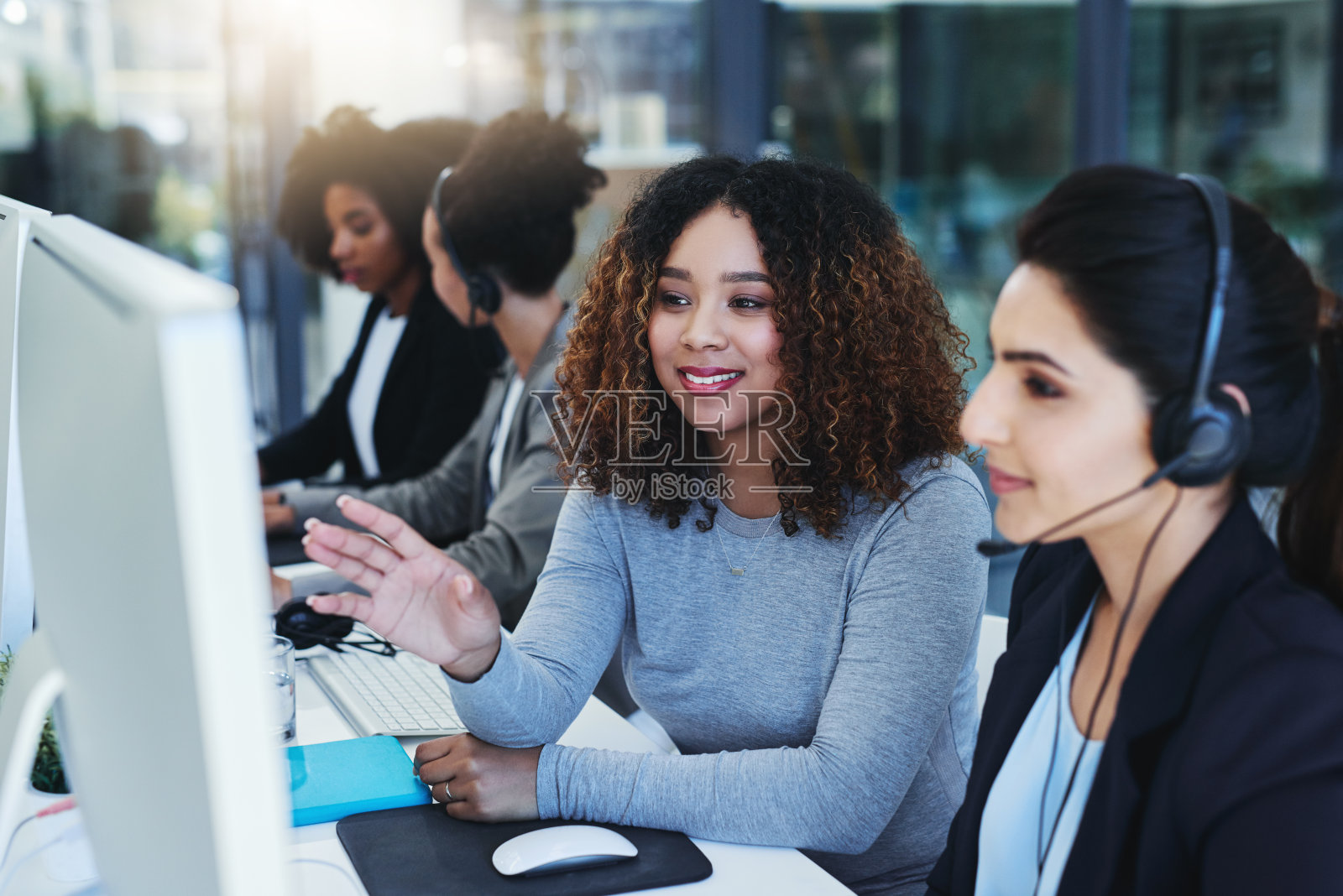 你需要帮助吗？照片摄影图片