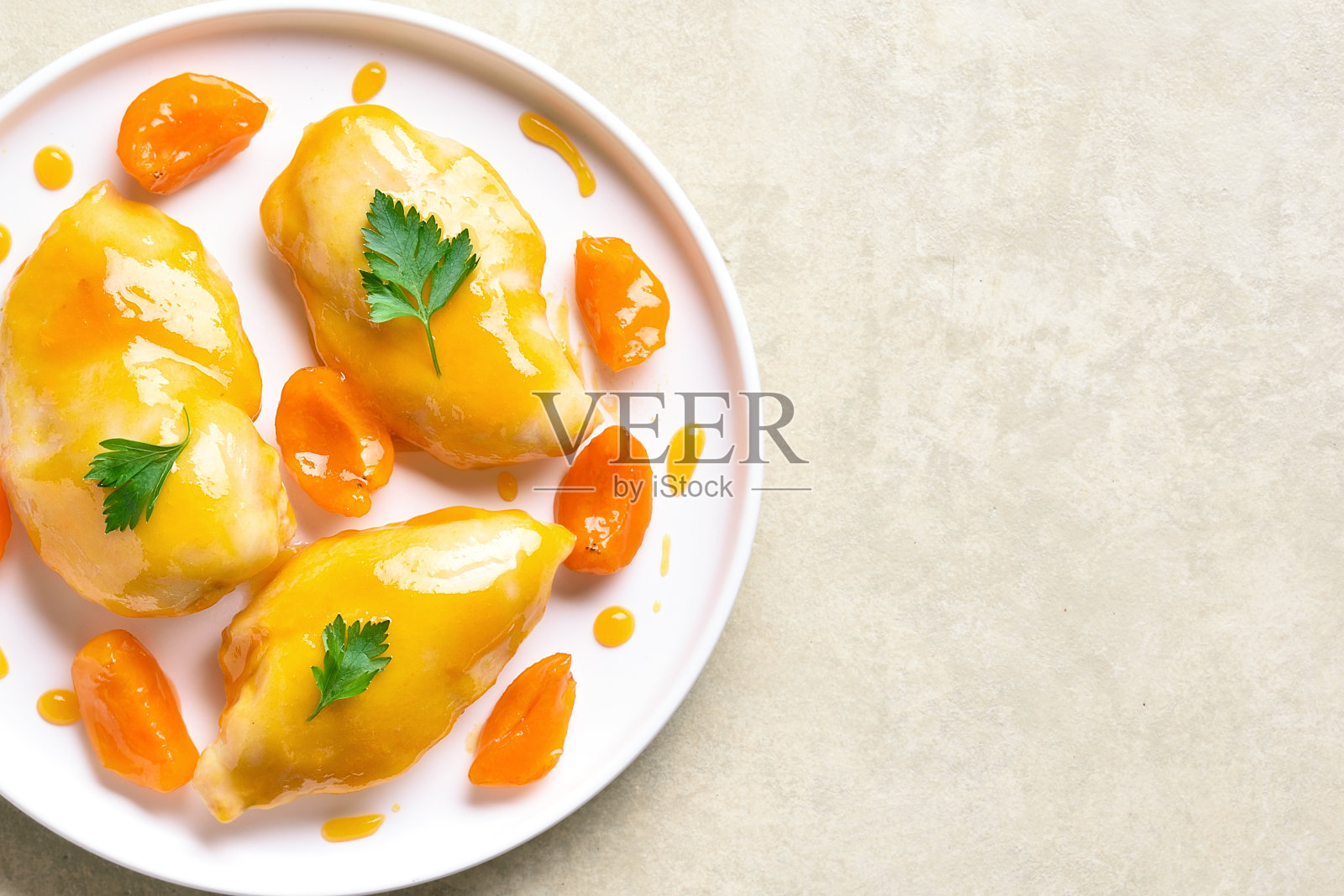 杏酱鸡胸肉照片摄影图片