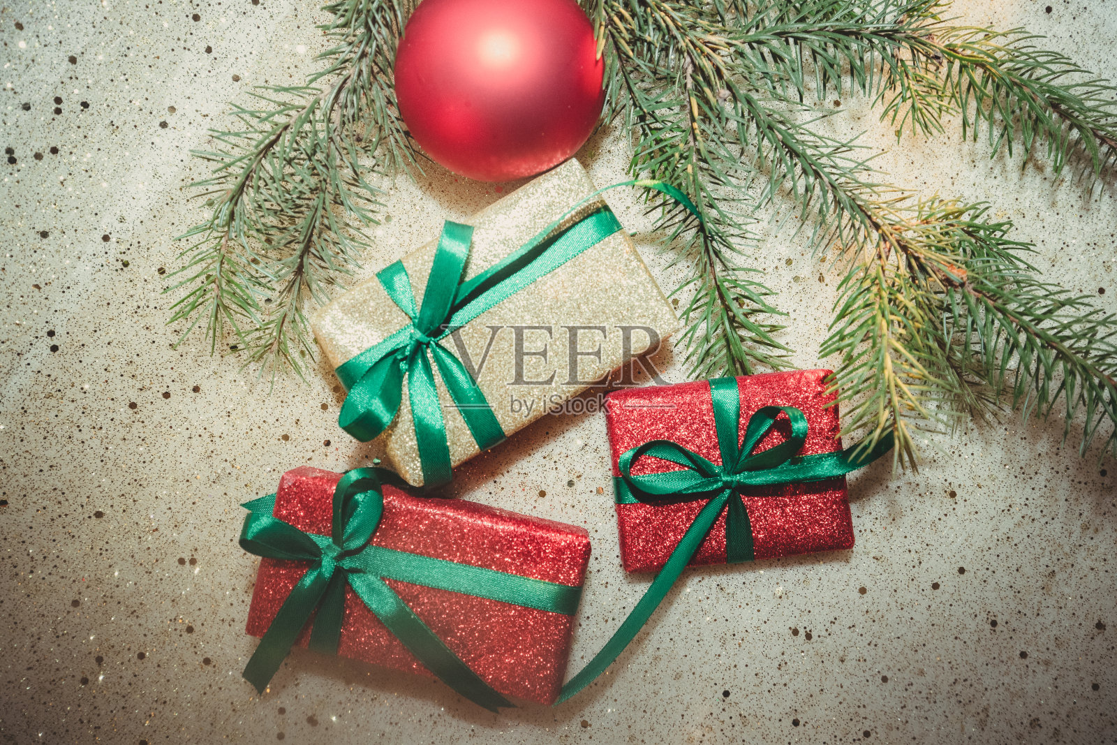 装饰圣诞礼物照片摄影图片