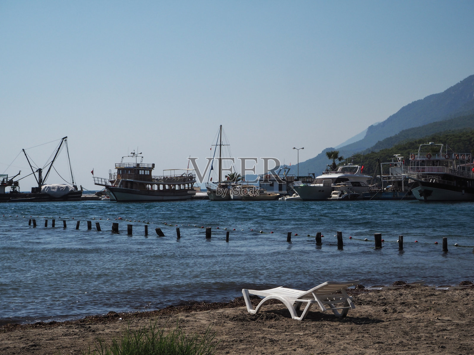 Akyaka区Muğla。停泊在港口的船只照片摄影图片