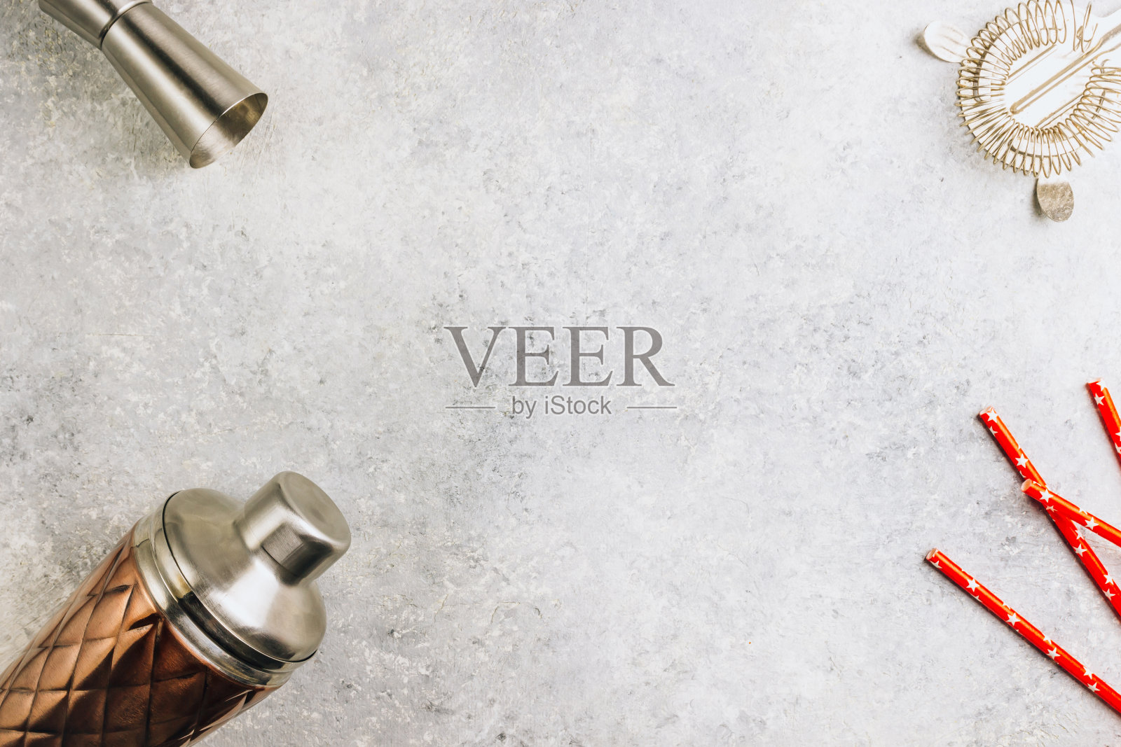 制作鸡尾酒的酒吧工具照片摄影图片