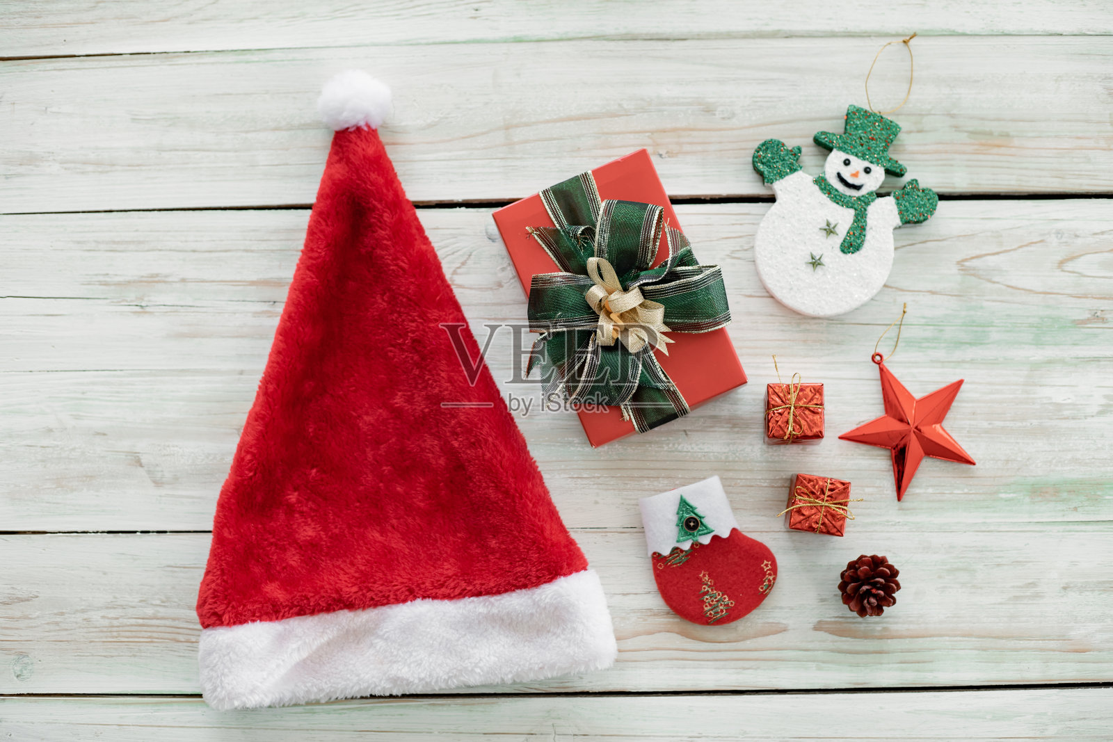 圣诞和新年的装饰品。照片摄影图片