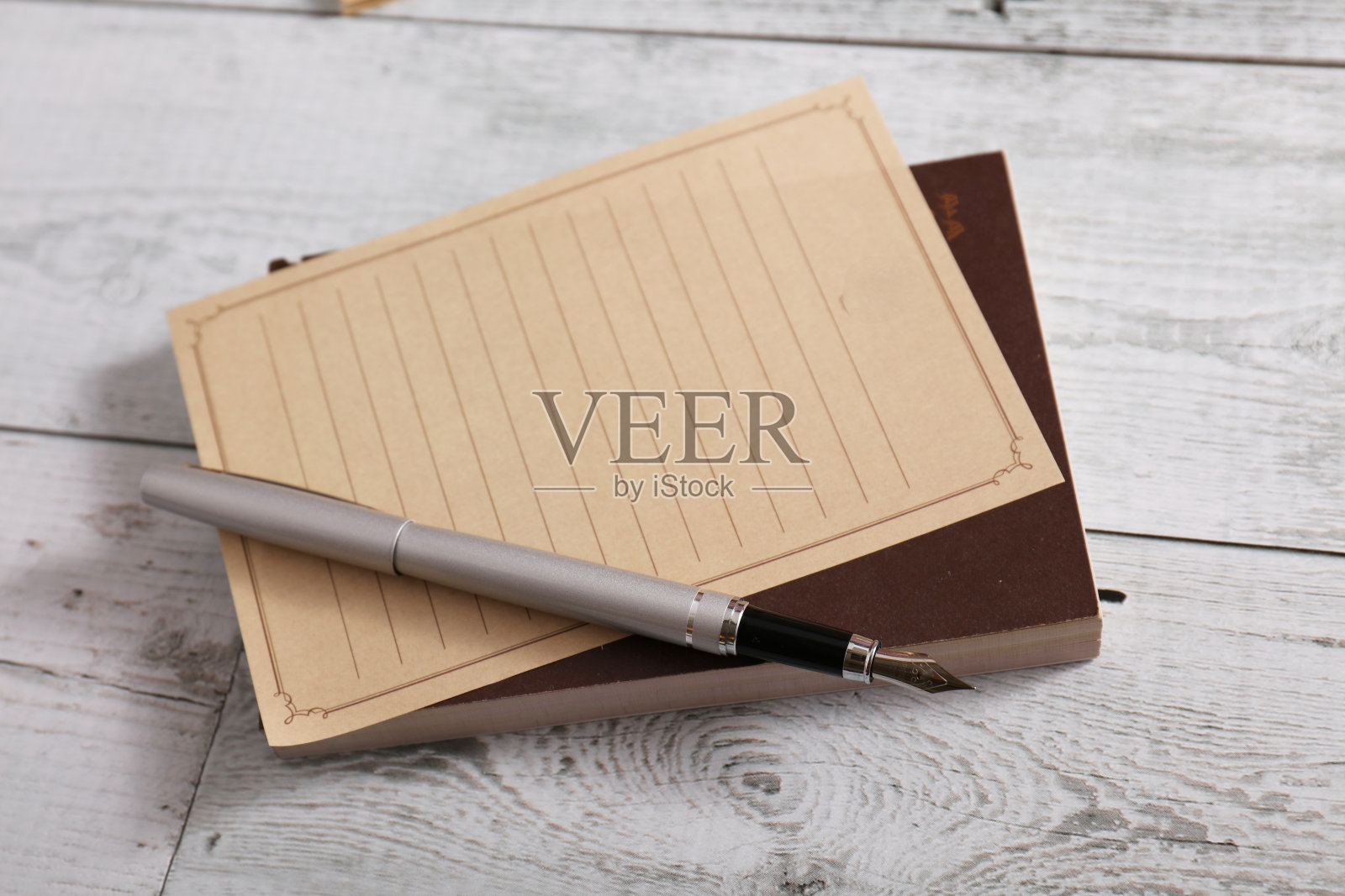 文具纸和笔照片摄影图片