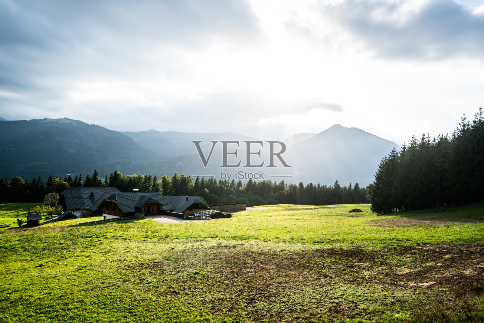 湖Attersee照片摄影图片