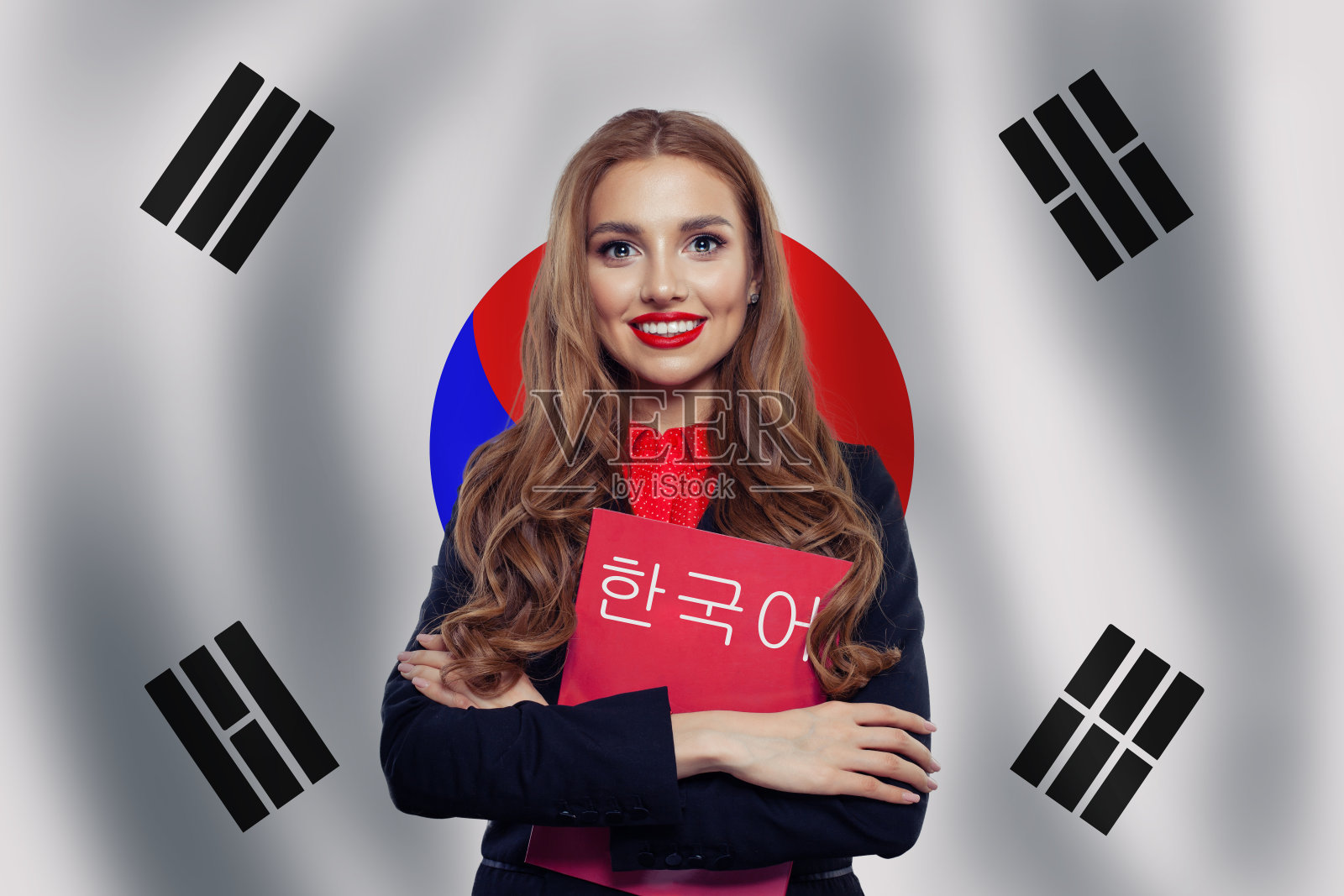 学习韩国语言。共和国快乐快乐的女学生照片摄影图片