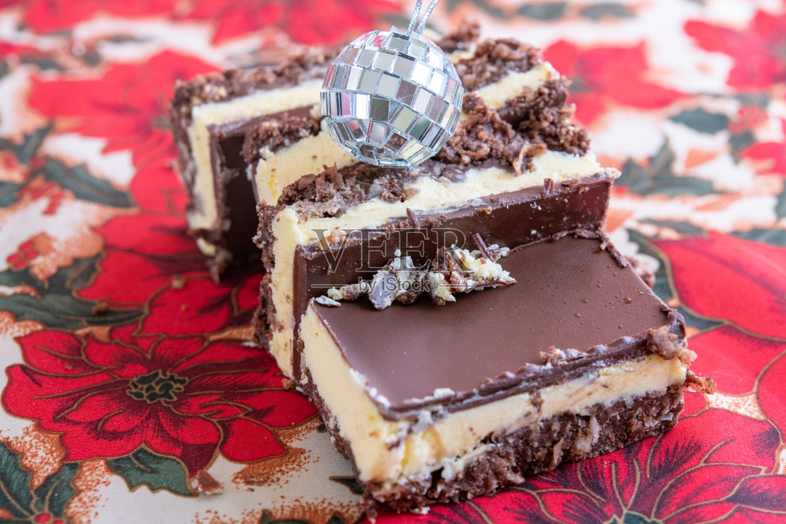 纳奈莫巧克力棒，圣诞食品照片摄影图片