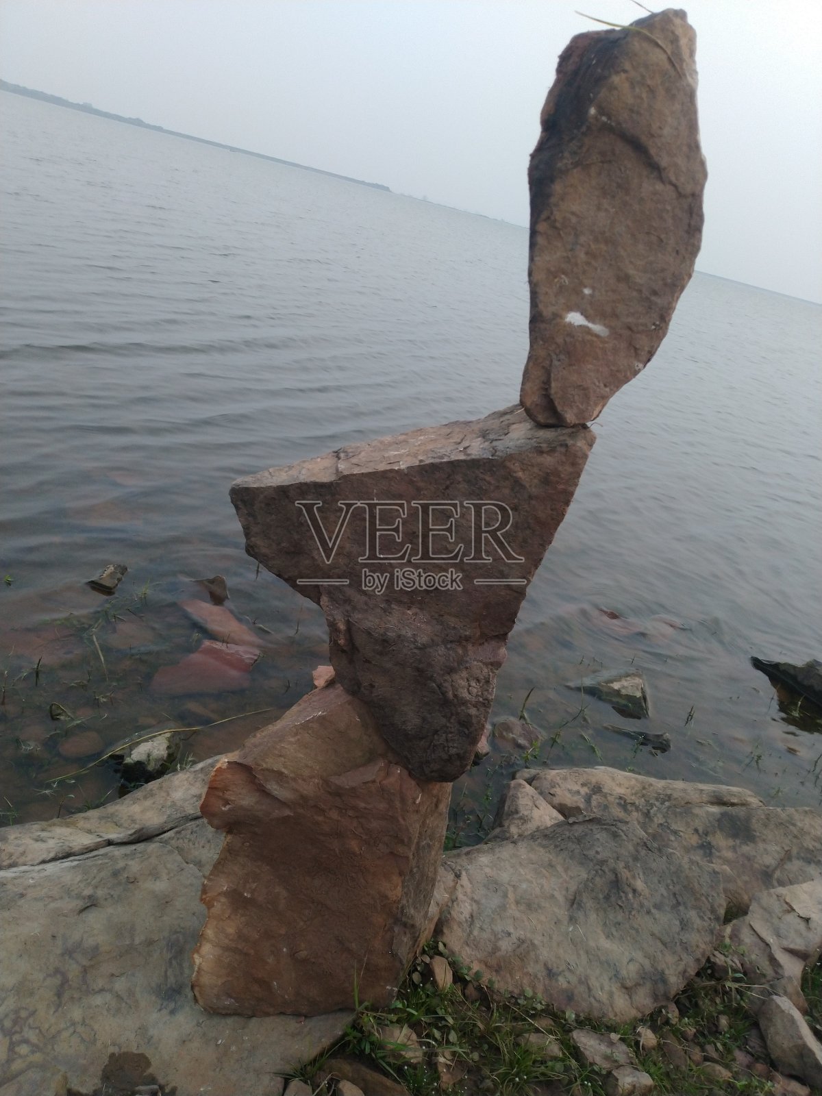 石头平衡照片摄影图片