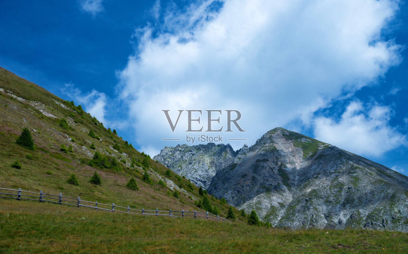 南蒂罗尔群山照片摄影图片