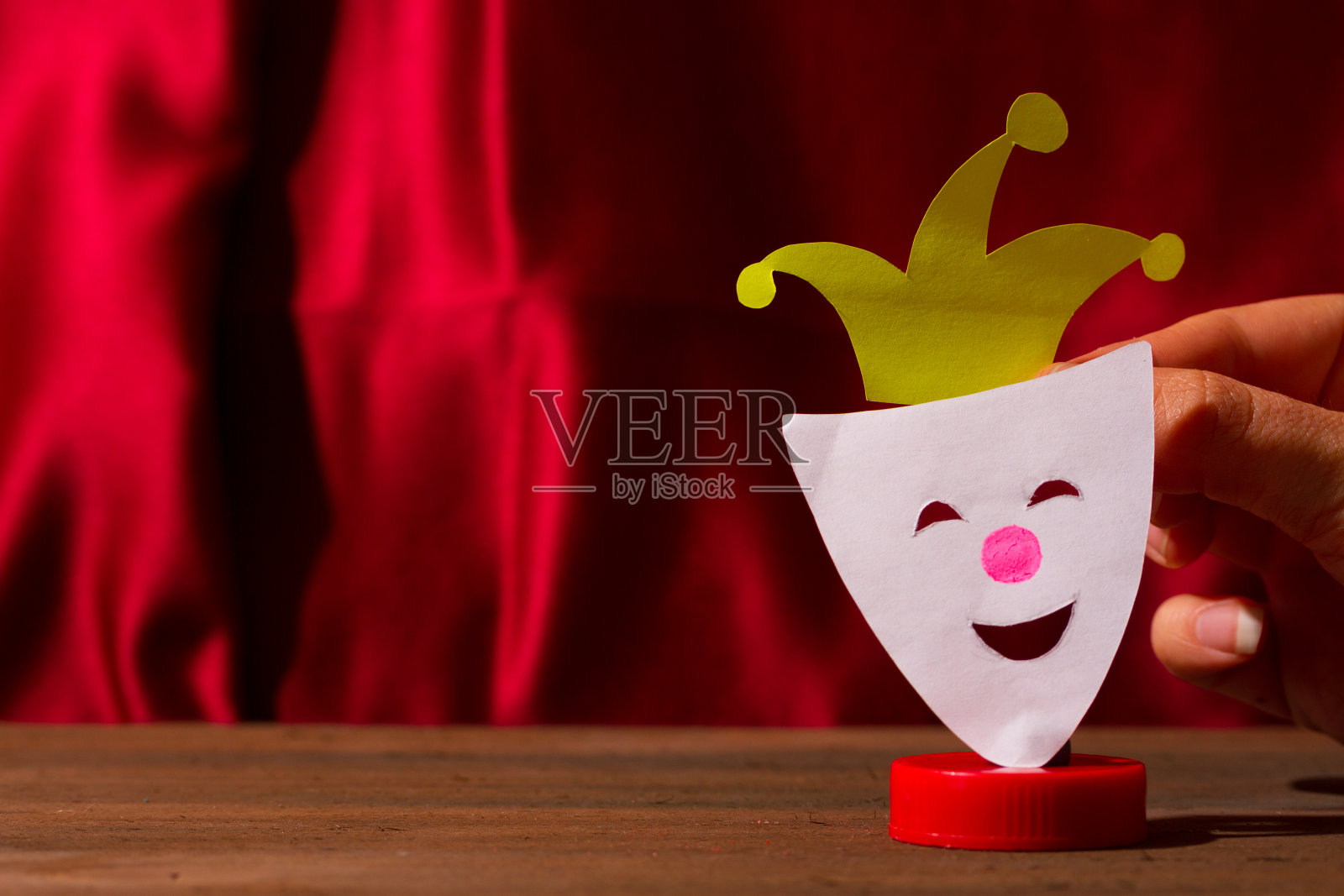 小丑在马戏团照片摄影图片