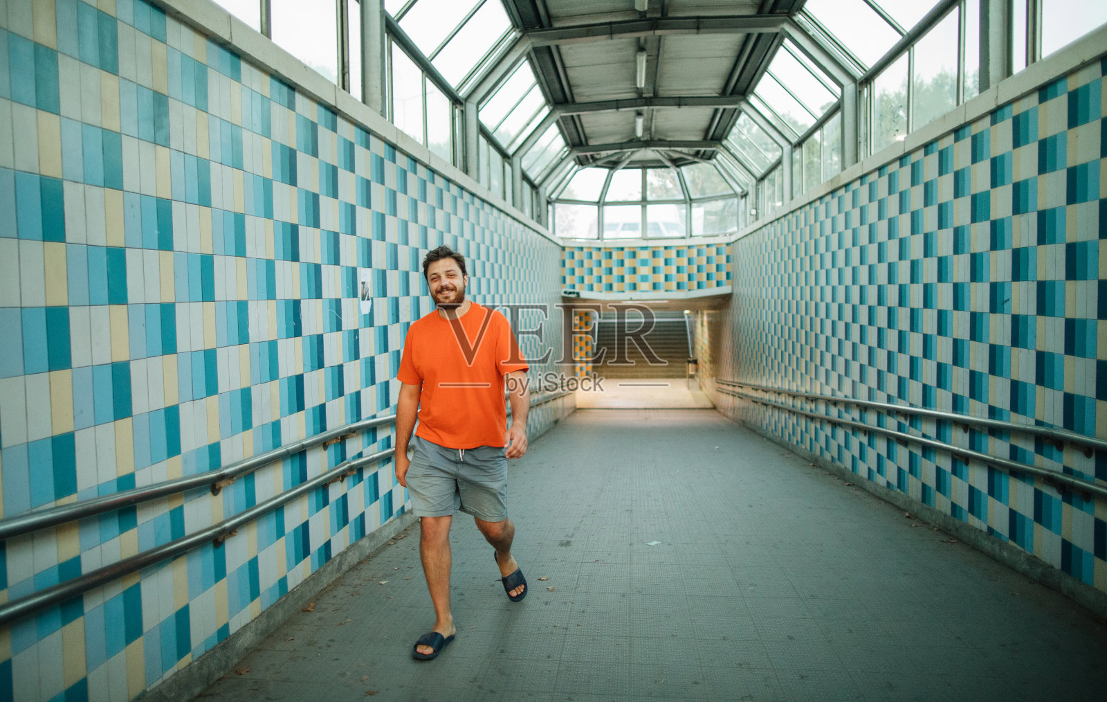 年轻快乐的微笑的人照片摄影图片