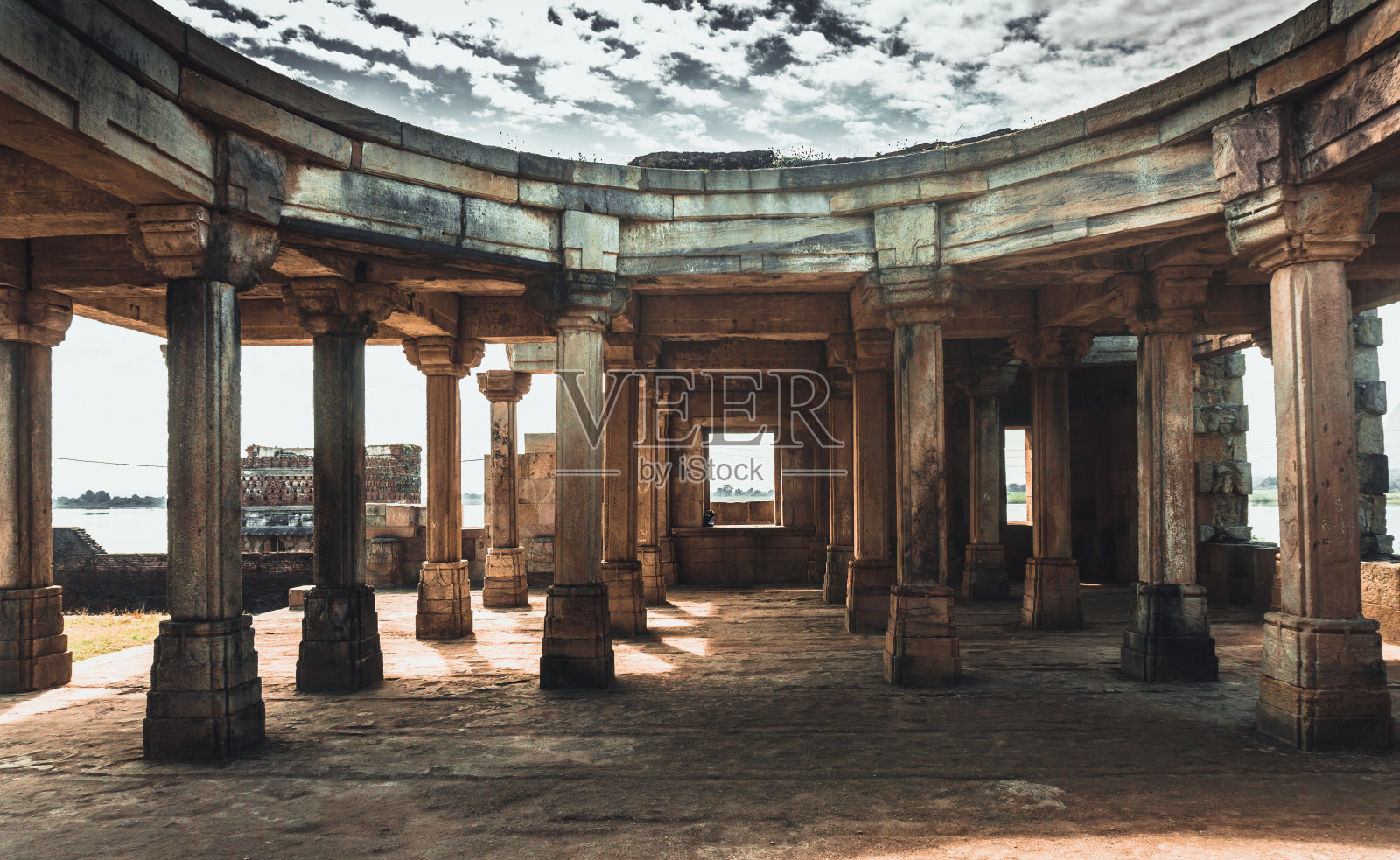 卡布塔尔哈纳亭 （卡朱里清真寺 ）照片摄影图片