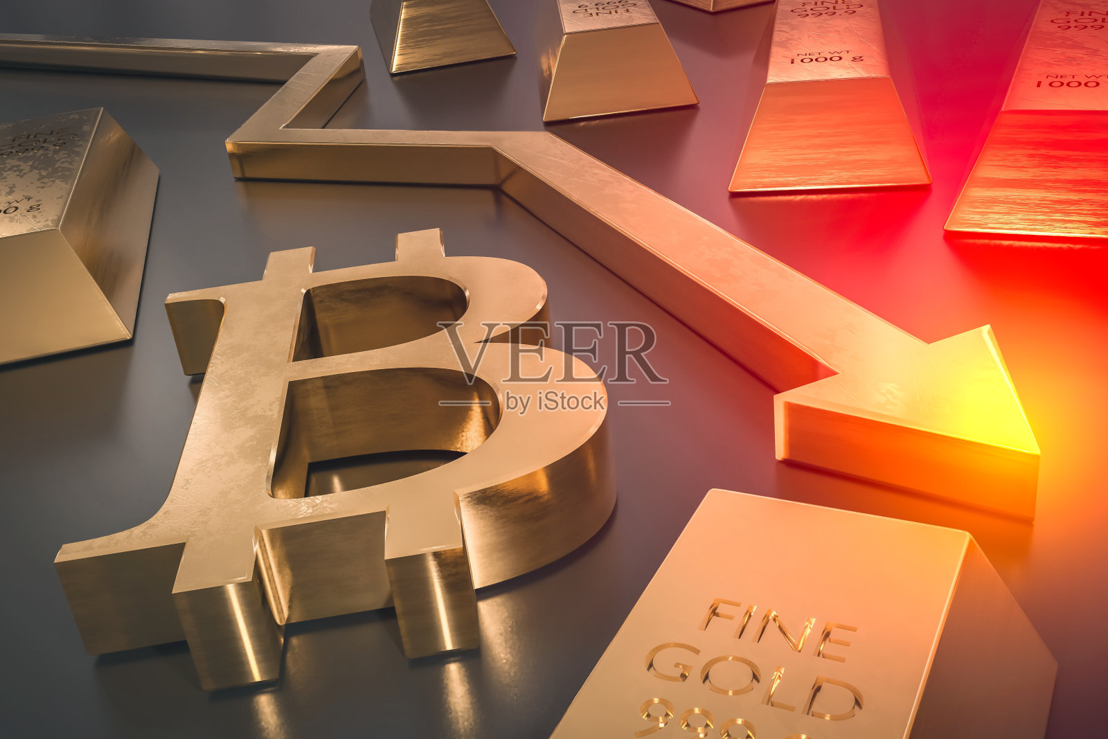 黄金比特币符号和箭头向下-比特币跌落概念照片摄影图片