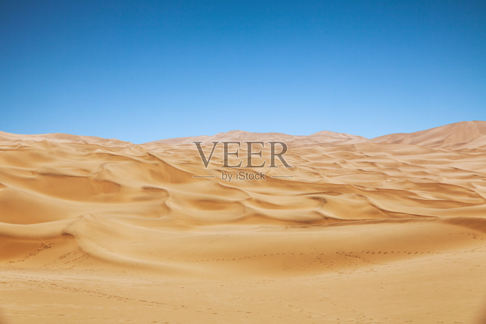 中国新疆的沙漠照片摄影图片