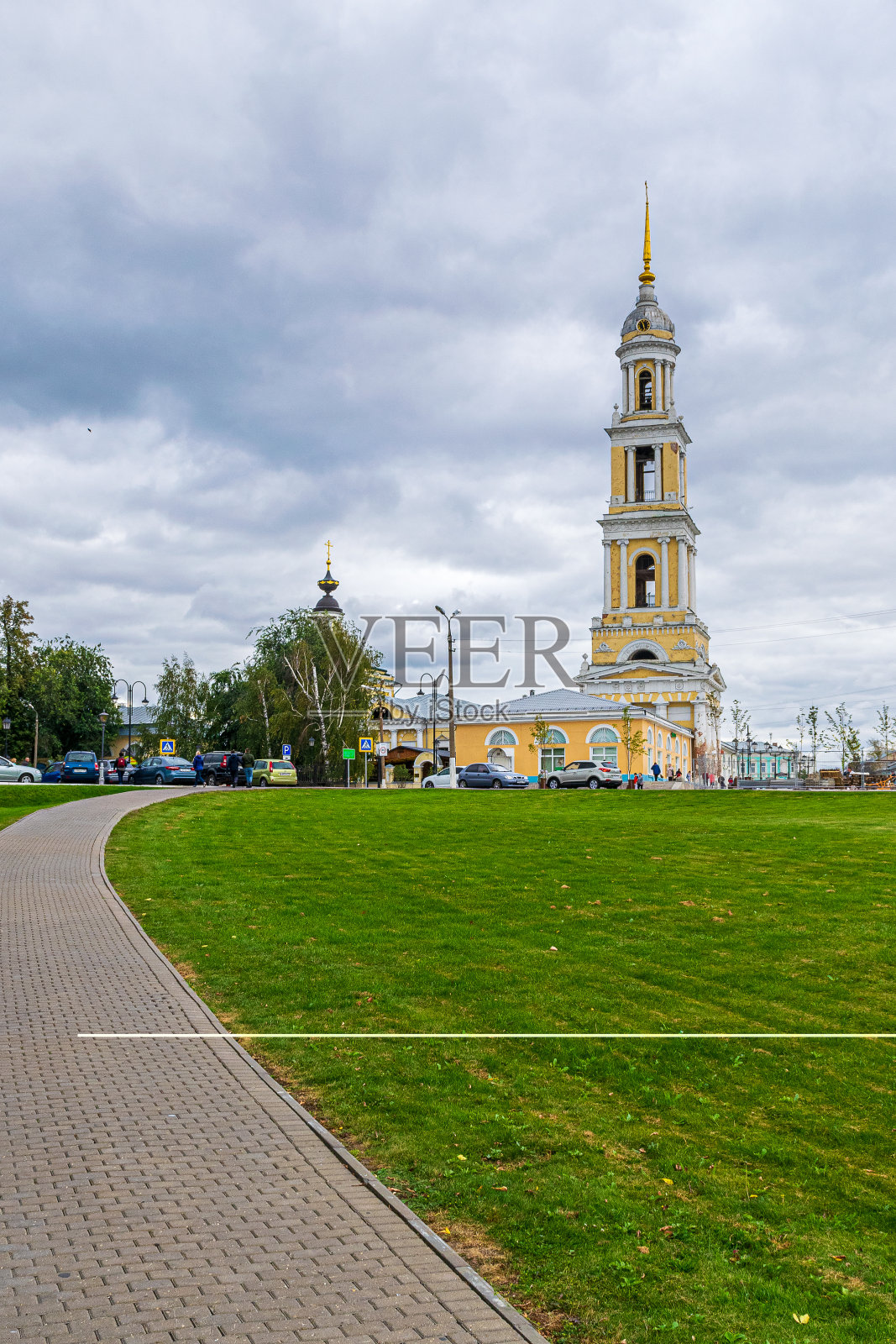 教堂的钟楼照片摄影图片