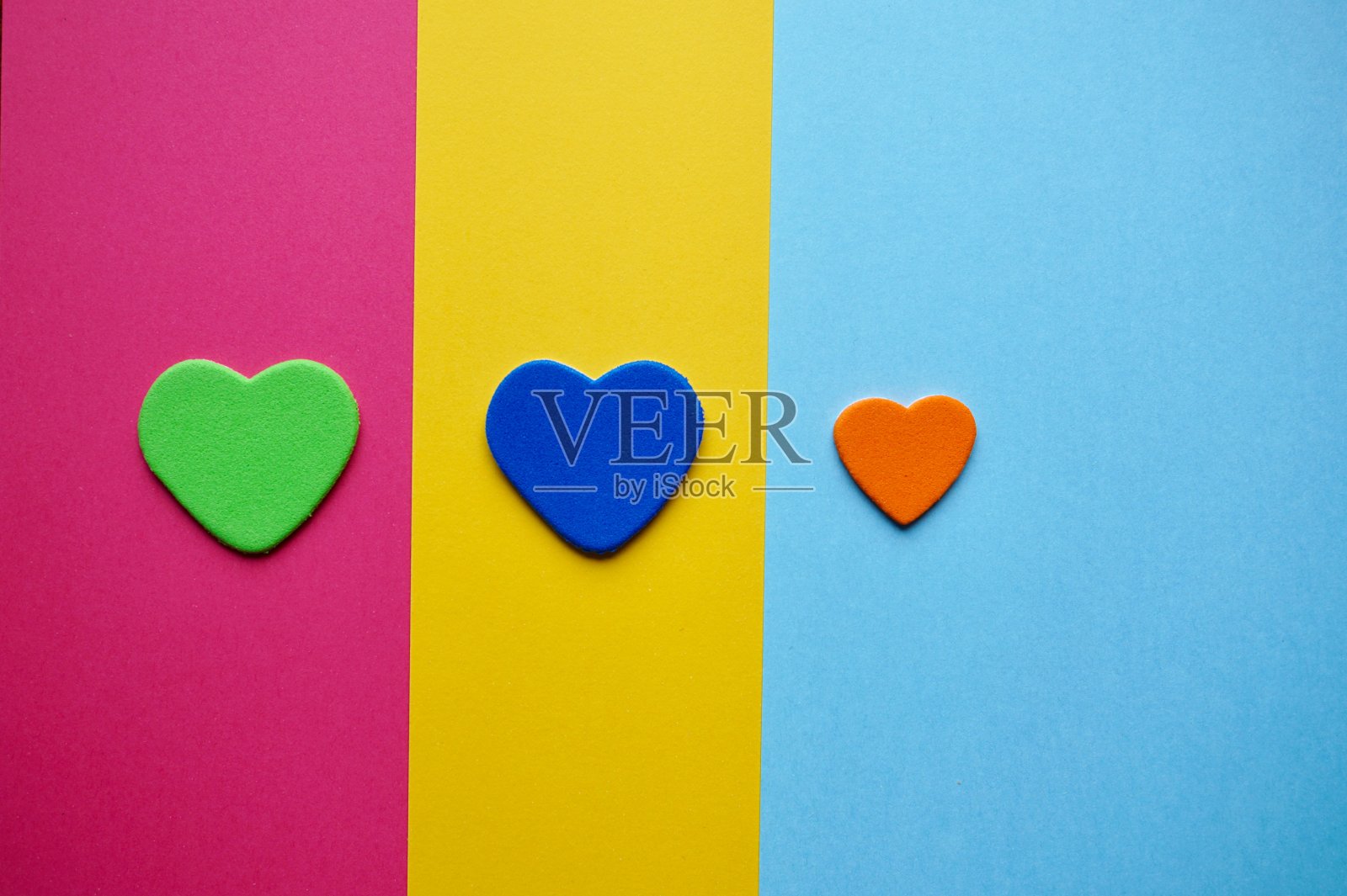 七彩的心说我爱你照片摄影图片