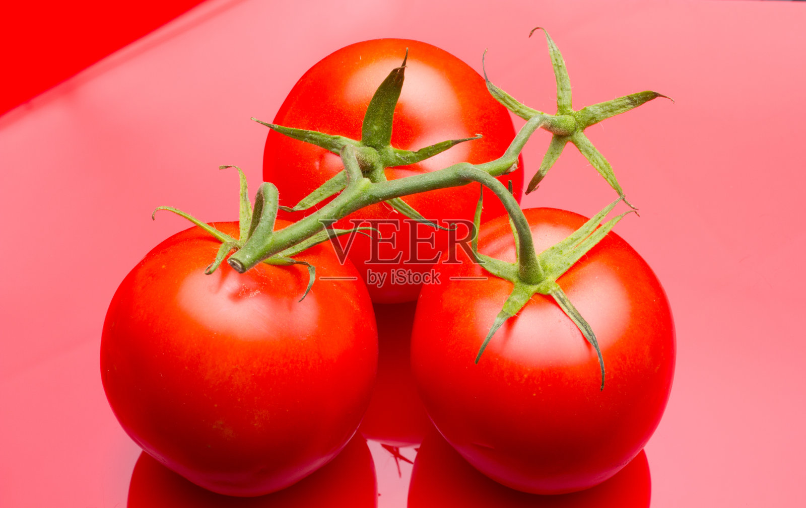 红色的西红柿照片摄影图片