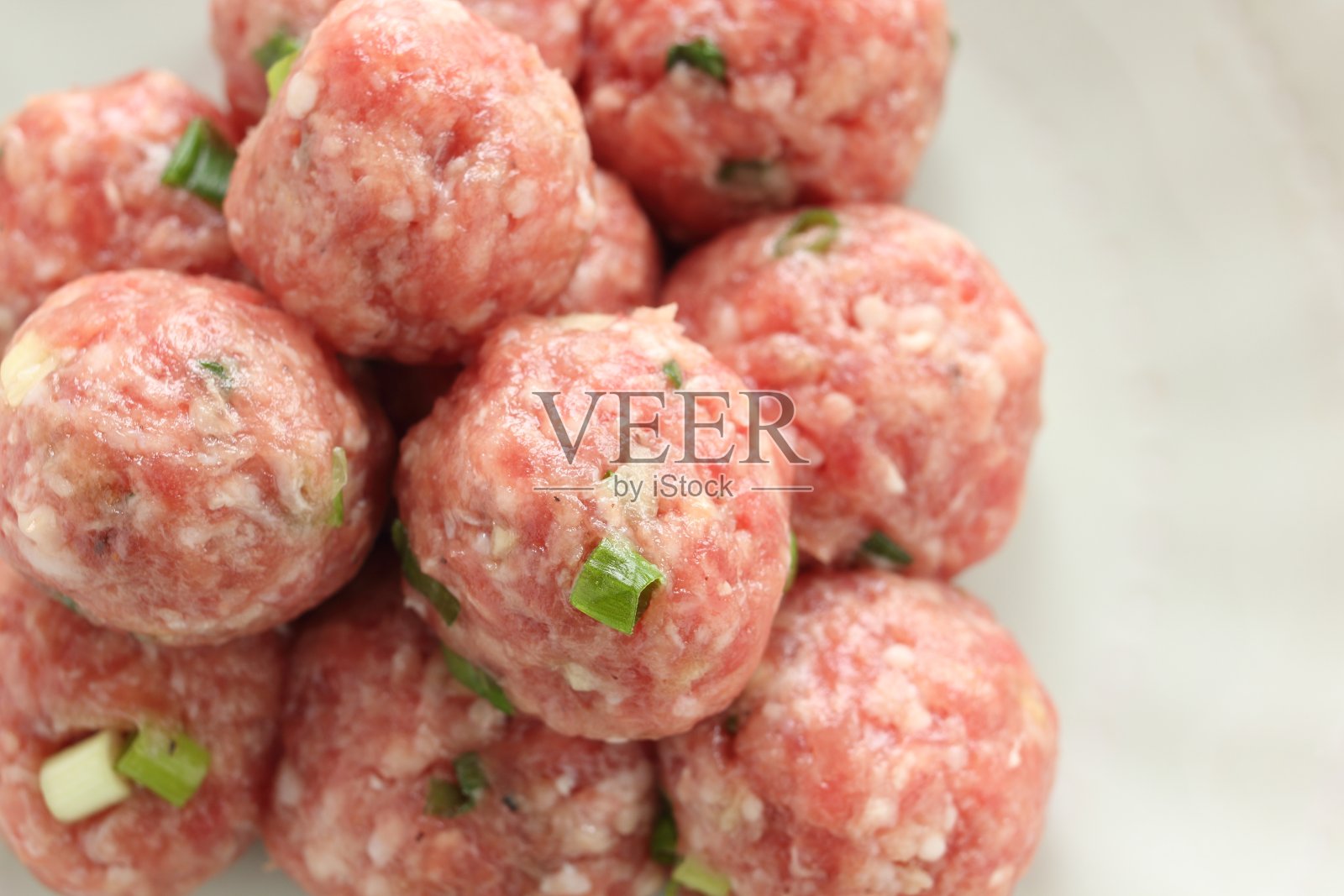 自制肉丸子照片摄影图片