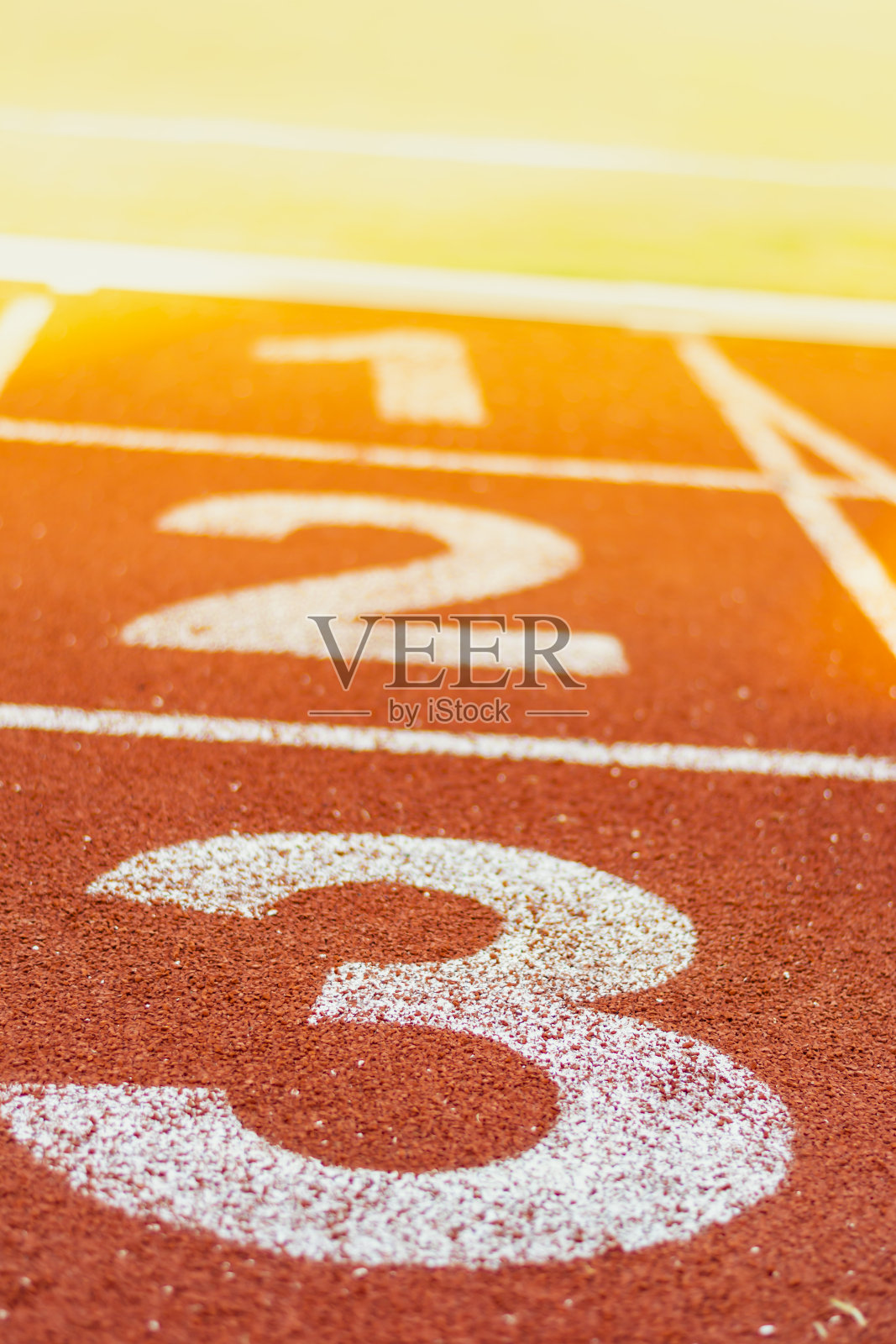 红色的跑道照片摄影图片