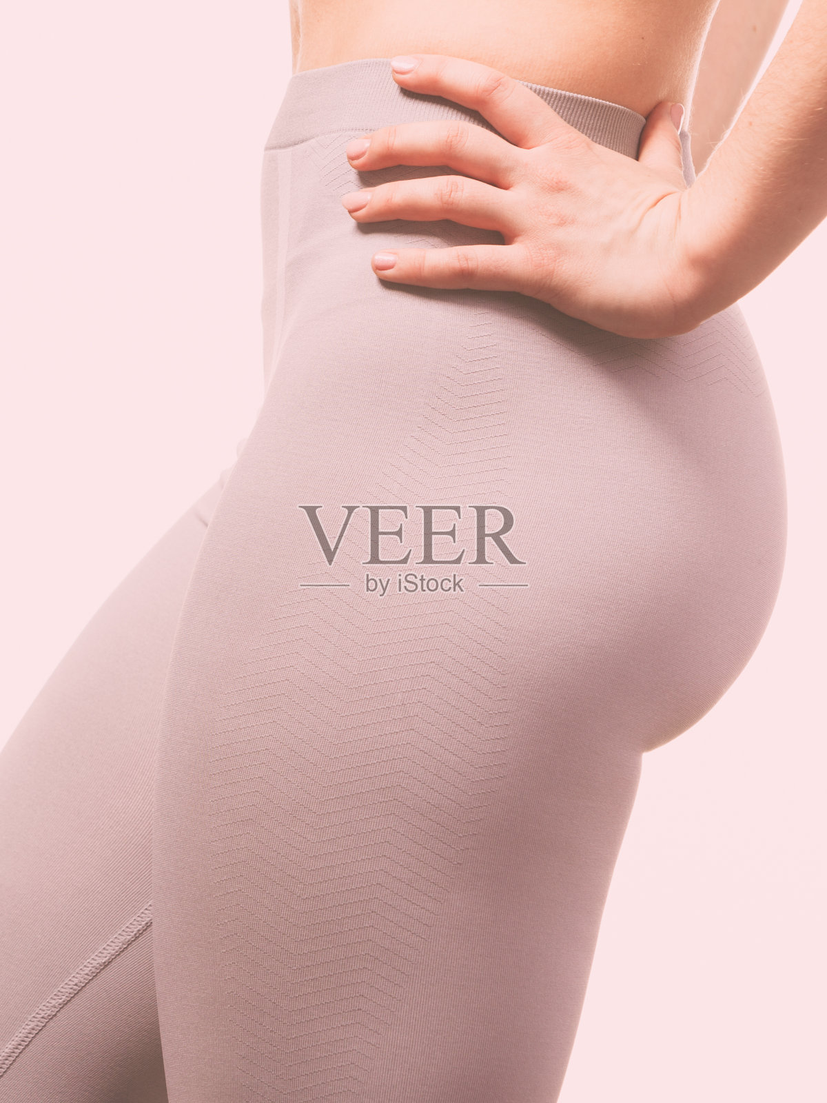 美丽的女士显示背后。照片摄影图片