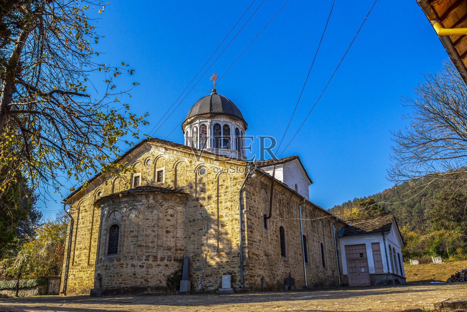 保加利亚特鲁扬的圣帕拉斯克瓦教堂照片摄影图片