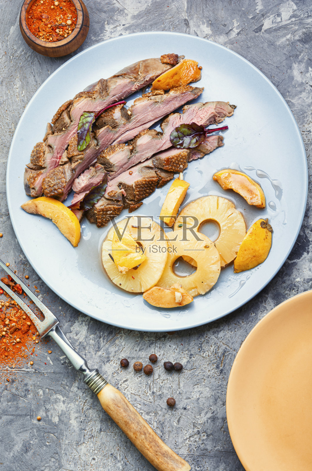 烤鸭胸照片摄影图片