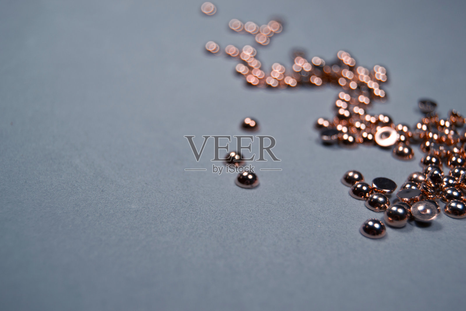 粉金色的闪光与之之字形的模糊照片摄影图片