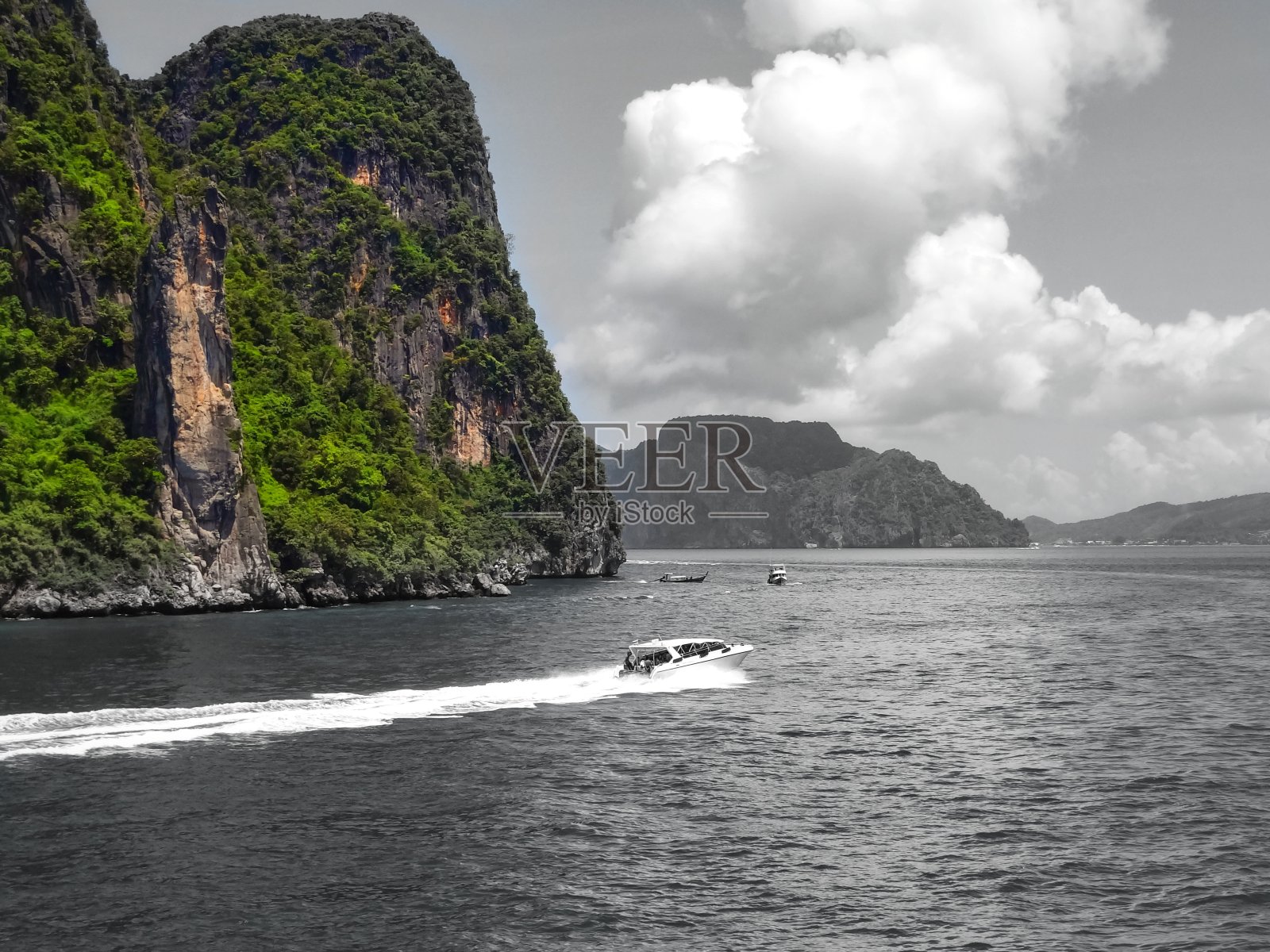 皮皮岛的快艇照片摄影图片