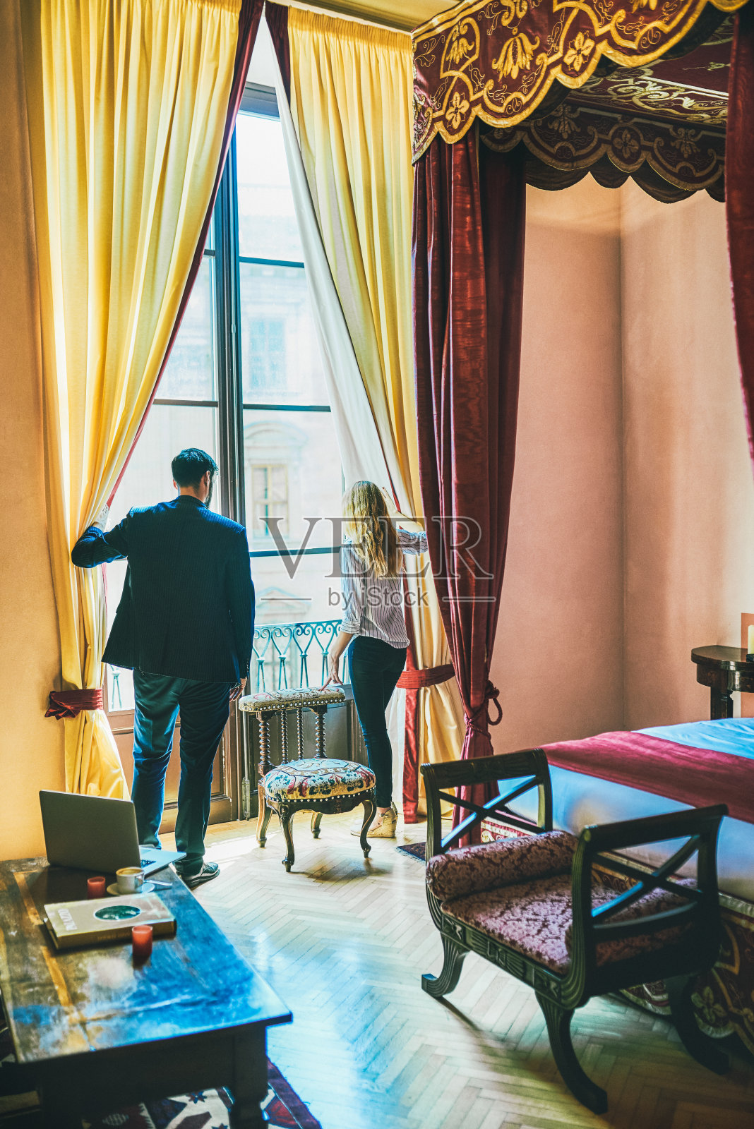 整个城市都是我们的了照片摄影图片