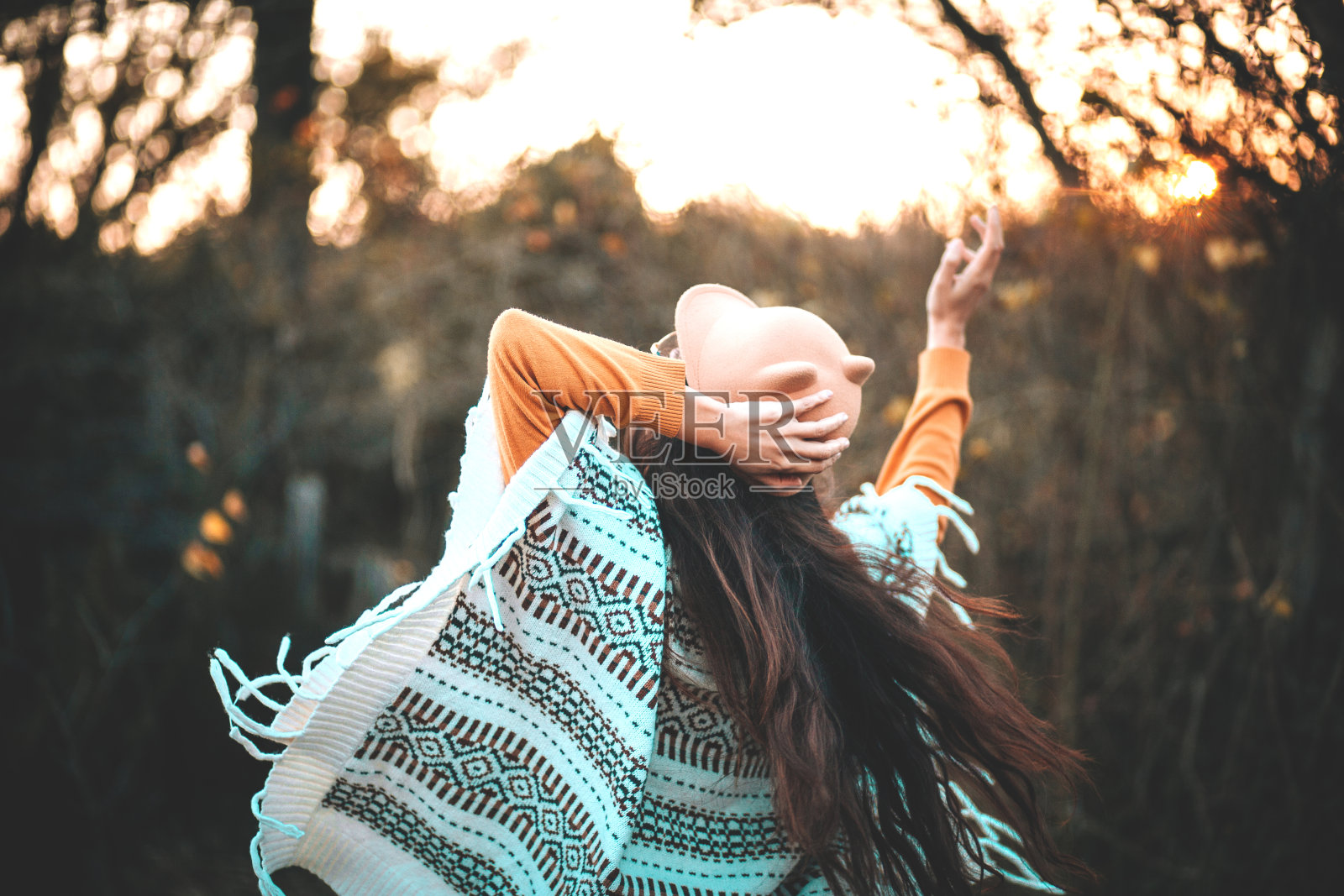 时尚的女孩照片摄影图片