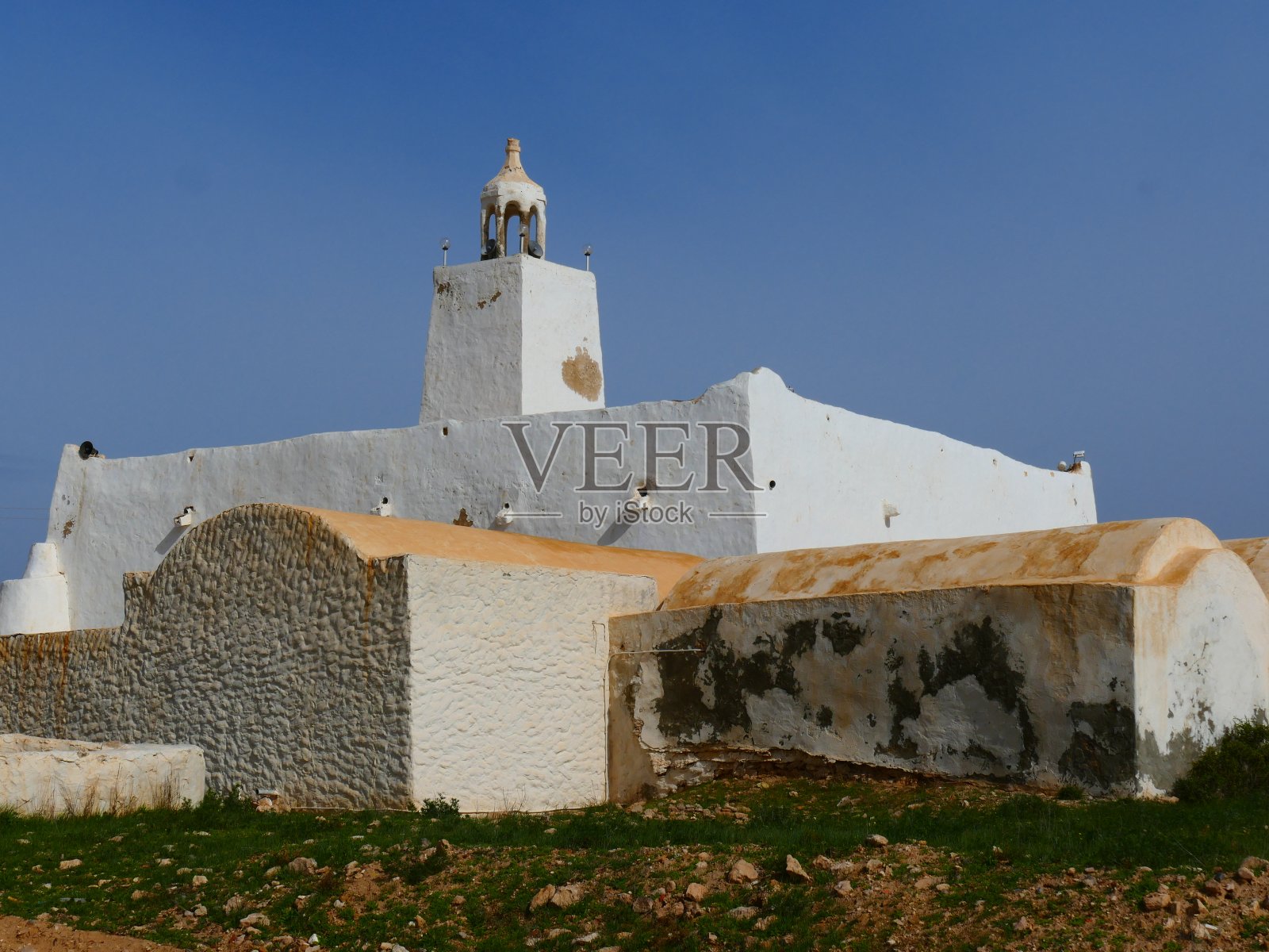 突尼斯杰尔巴岛法图的塔吉迪特清真寺照片摄影图片