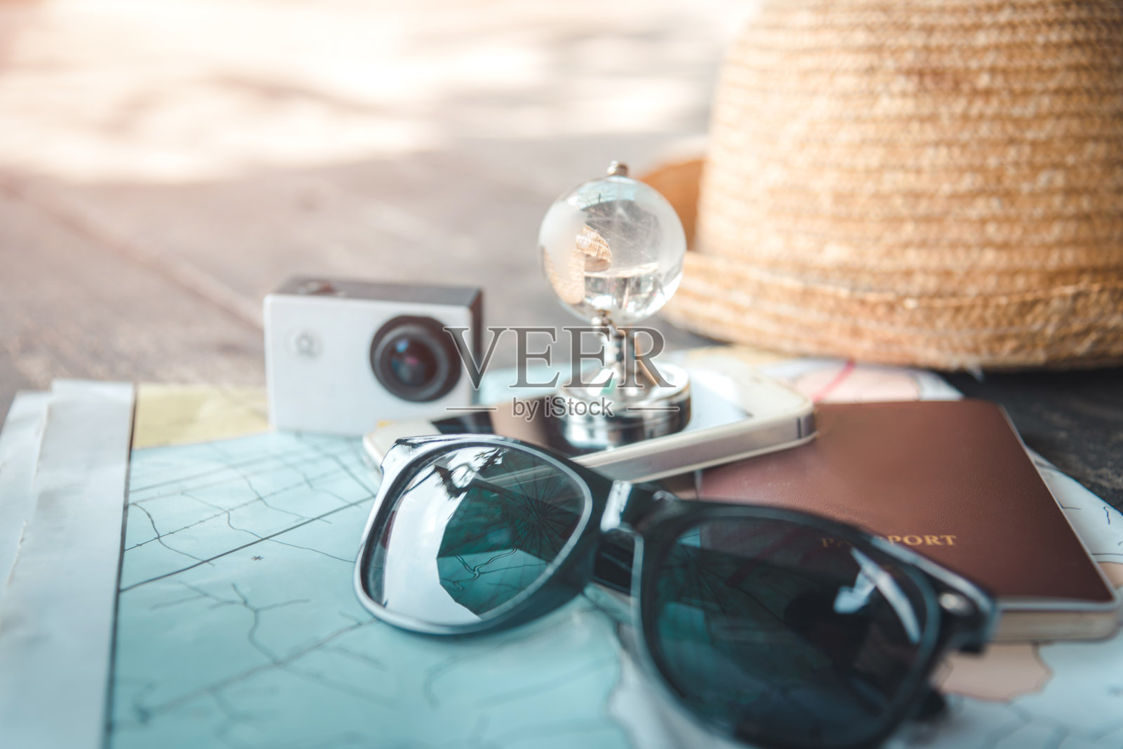 Instagram上看起来的旅游概念图像。复古效果，滤镜，色彩调，选择性聚焦，浅景深照片摄影图片