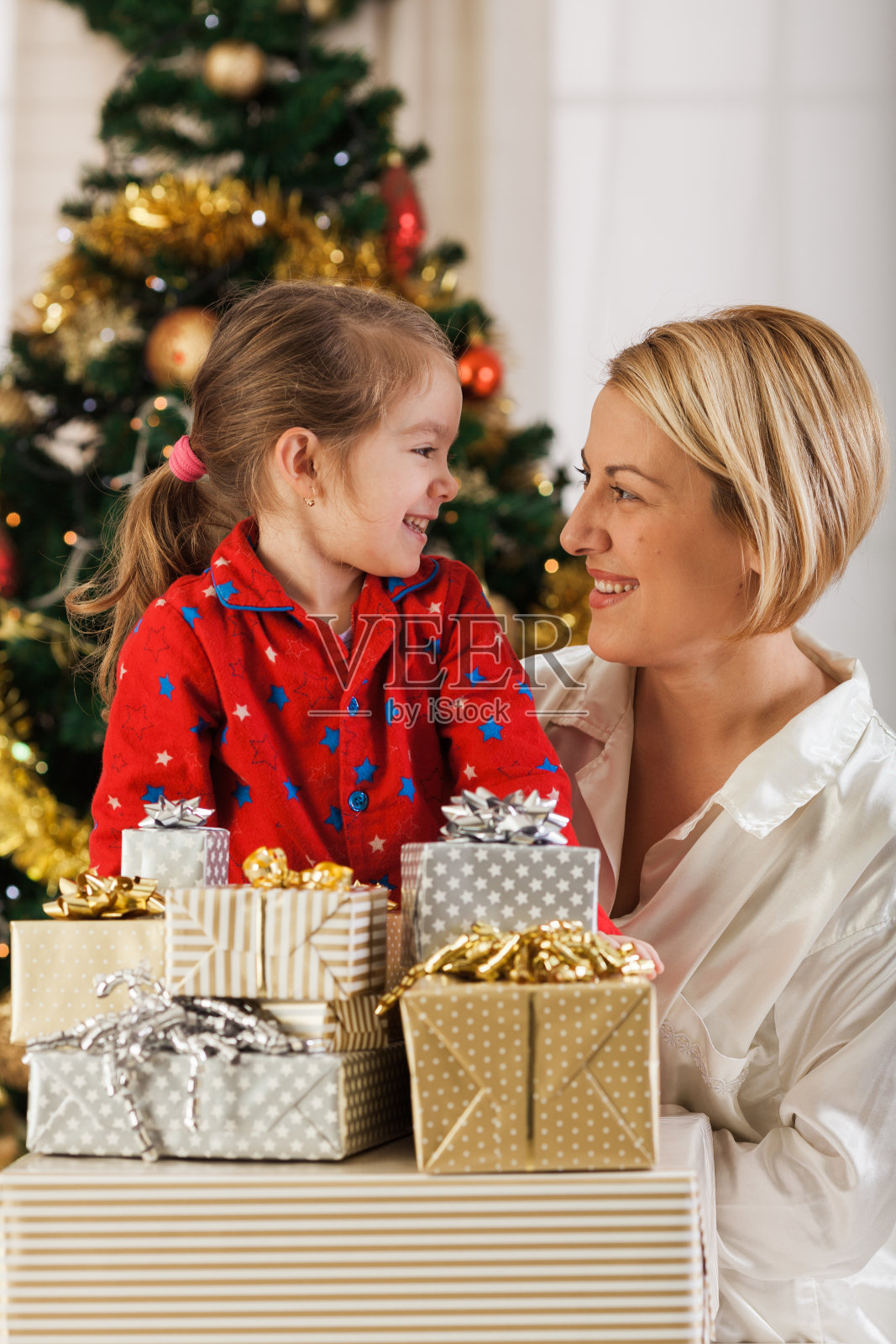 美丽的圣诞节的早晨照片摄影图片