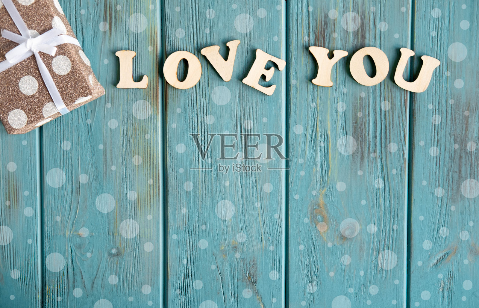 蓝色背景上的“我爱你”横幅照片摄影图片