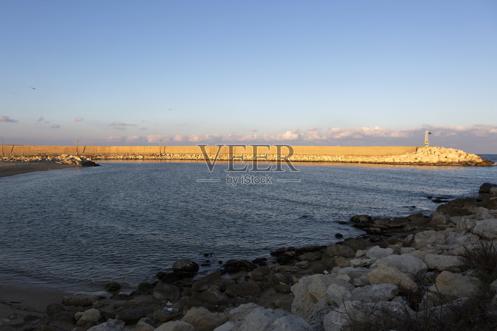 Kirklareli Turkey İgneada harbor, fishing boats, sunset and the view of the harbor and close above照片摄影图片