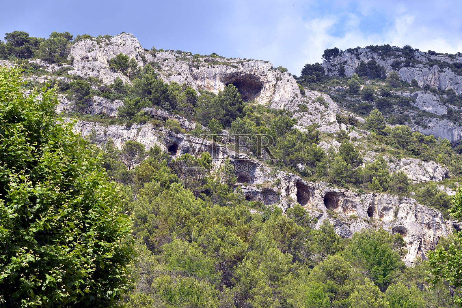 法国的沃克鲁兹喷泉照片摄影图片