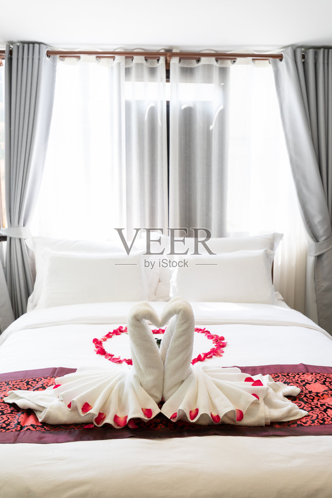 泰国传统风格的卧室照片摄影图片