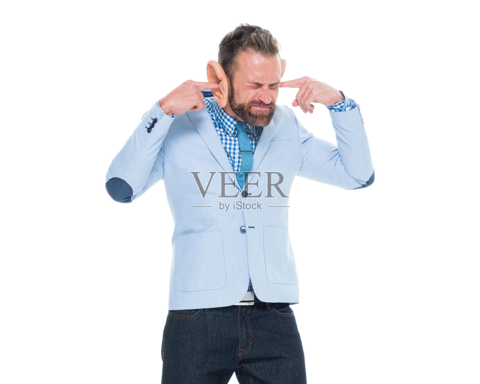 一个人/一个人/腰部以上/正面30-39岁英俊的人棕色头发/有胡子/短发高加索男性/年轻人商人/商人站在和庆祝谁是窃窃私语/指指照片摄影图片