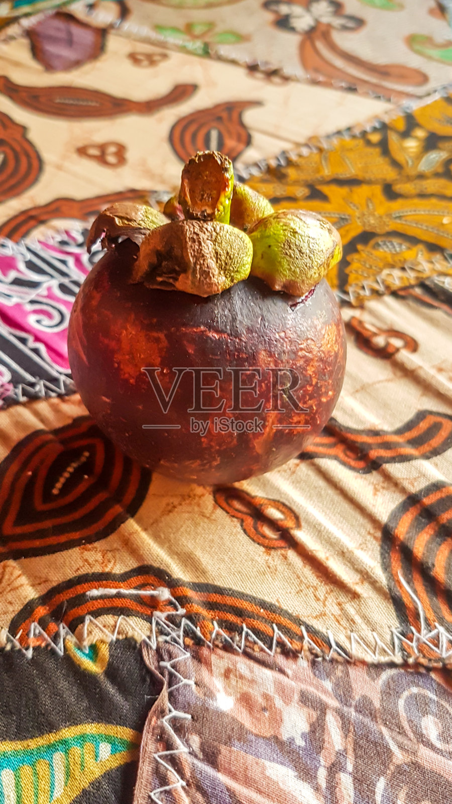 龙目山-山竹放在床单上照片摄影图片