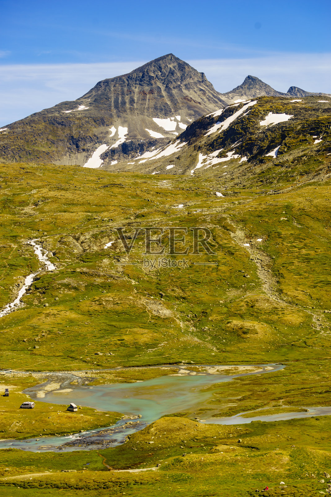 露营车在挪威的自然中照片摄影图片